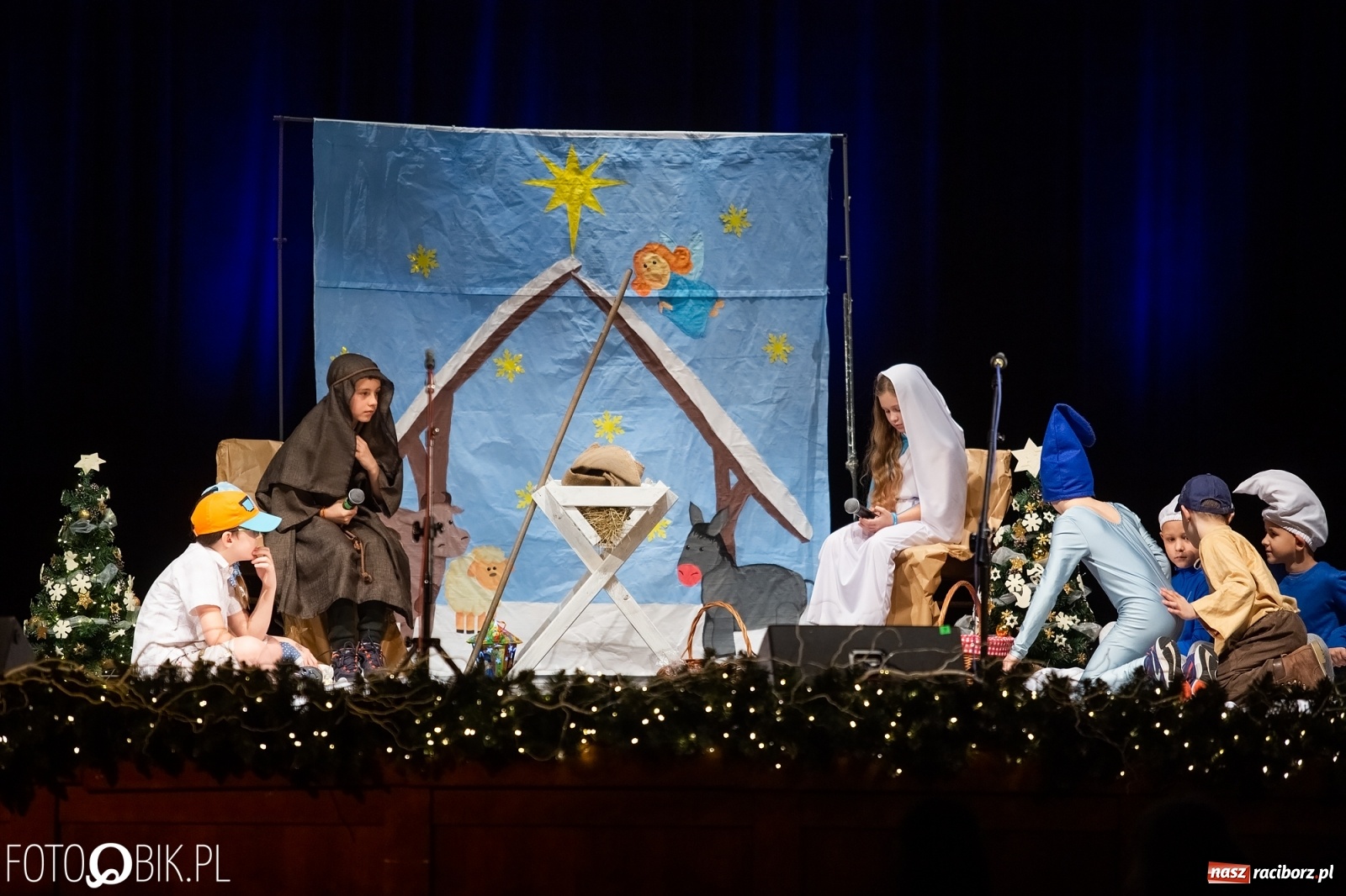 Zdjęcie w galerii na portalu naszraciborz.pl:  Powiatowy Przegląd Widowisk Bożonarodzeniowych w RCK wiadomości z regionu