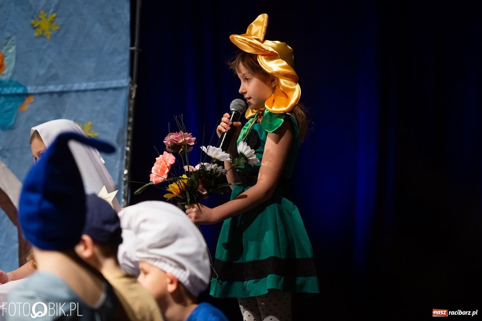 Zdjęcie w galerii na portalu naszraciborz.pl:  Powiatowy Przegląd Widowisk Bożonarodzeniowych w RCK wiadomości z regionu