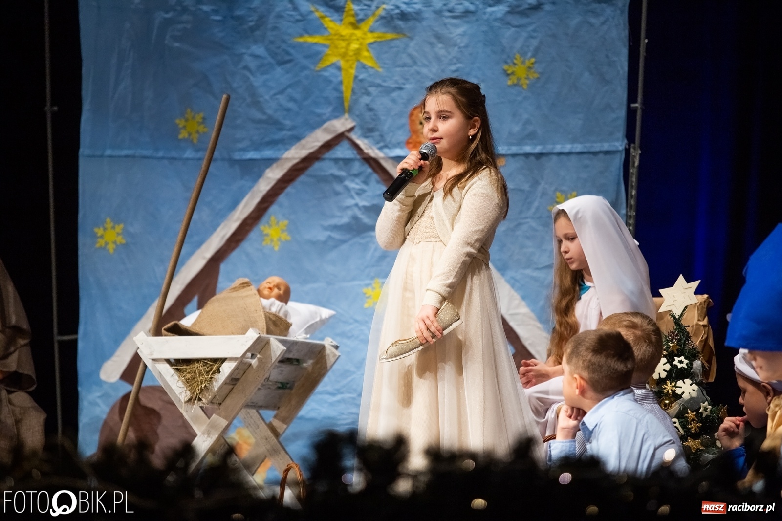 Zdjęcie w galerii na portalu naszraciborz.pl:  Powiatowy Przegląd Widowisk Bożonarodzeniowych w RCK wiadomości z regionu