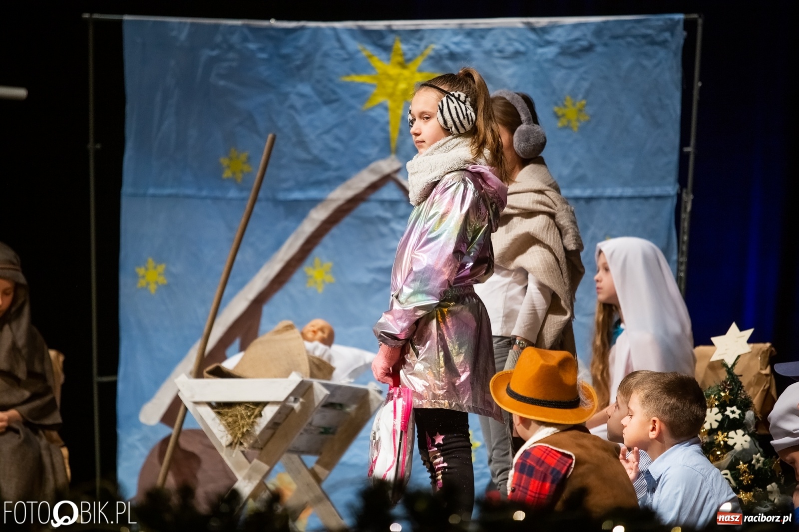 Zdjęcie w galerii na portalu naszraciborz.pl:  Powiatowy Przegląd Widowisk Bożonarodzeniowych w RCK wiadomości z regionu