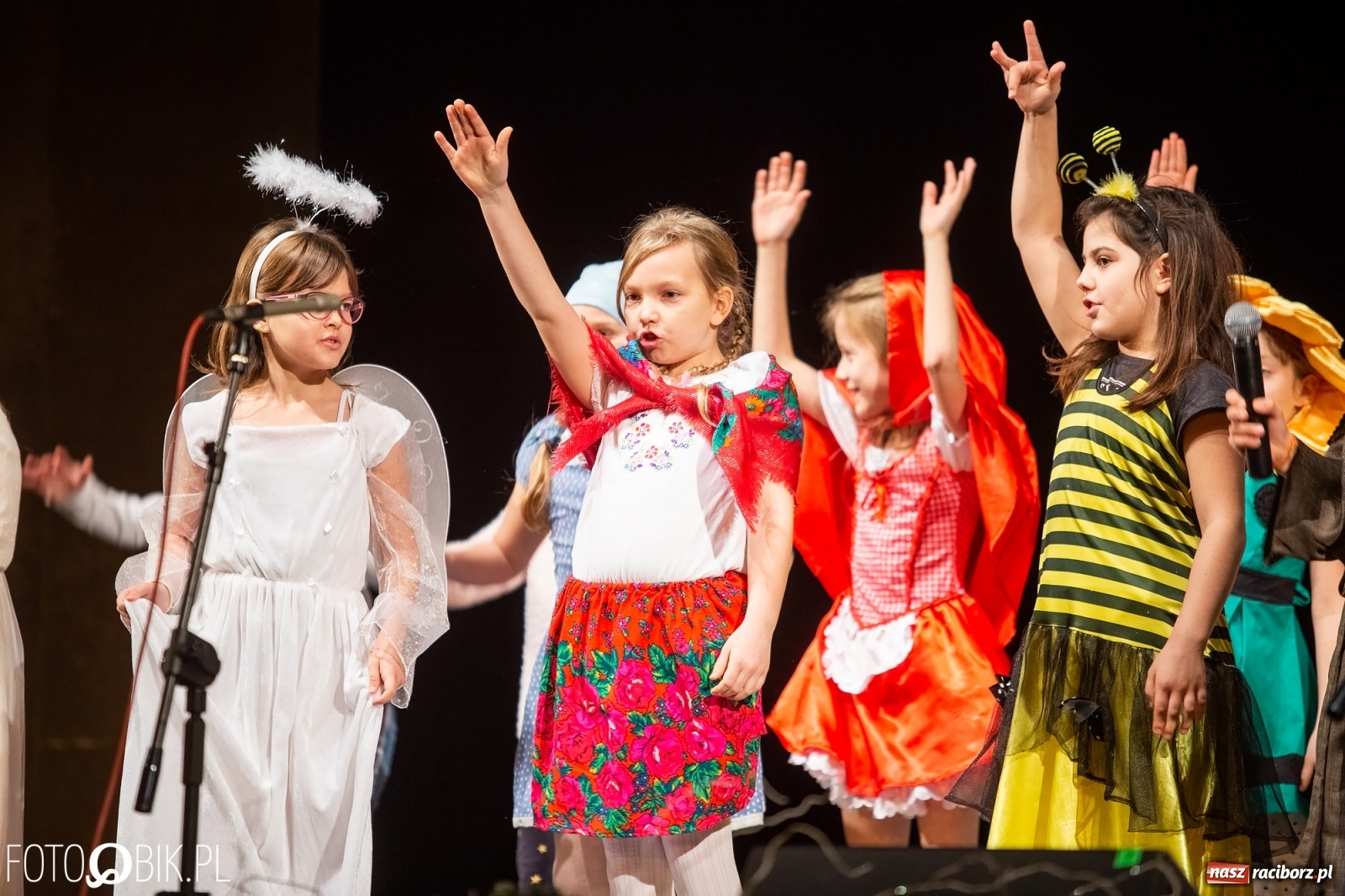 Zdjęcie w galerii na portalu naszraciborz.pl:  Powiatowy Przegląd Widowisk Bożonarodzeniowych w RCK wiadomości z regionu
