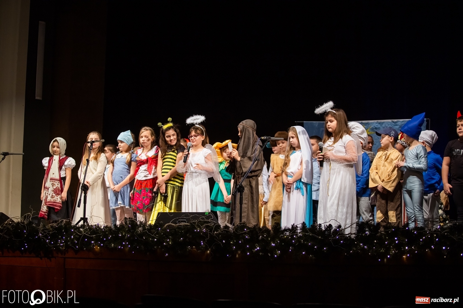 Zdjęcie w galerii na portalu naszraciborz.pl:  Powiatowy Przegląd Widowisk Bożonarodzeniowych w RCK wiadomości z regionu