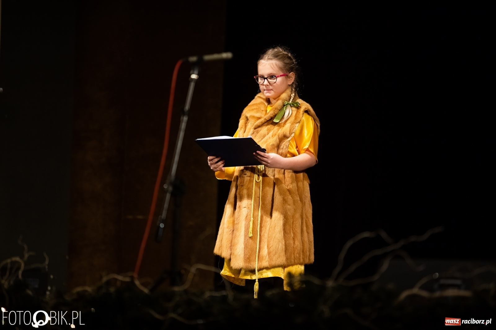 Zdjęcie w galerii na portalu naszraciborz.pl:  Powiatowy Przegląd Widowisk Bożonarodzeniowych w RCK wiadomości z regionu