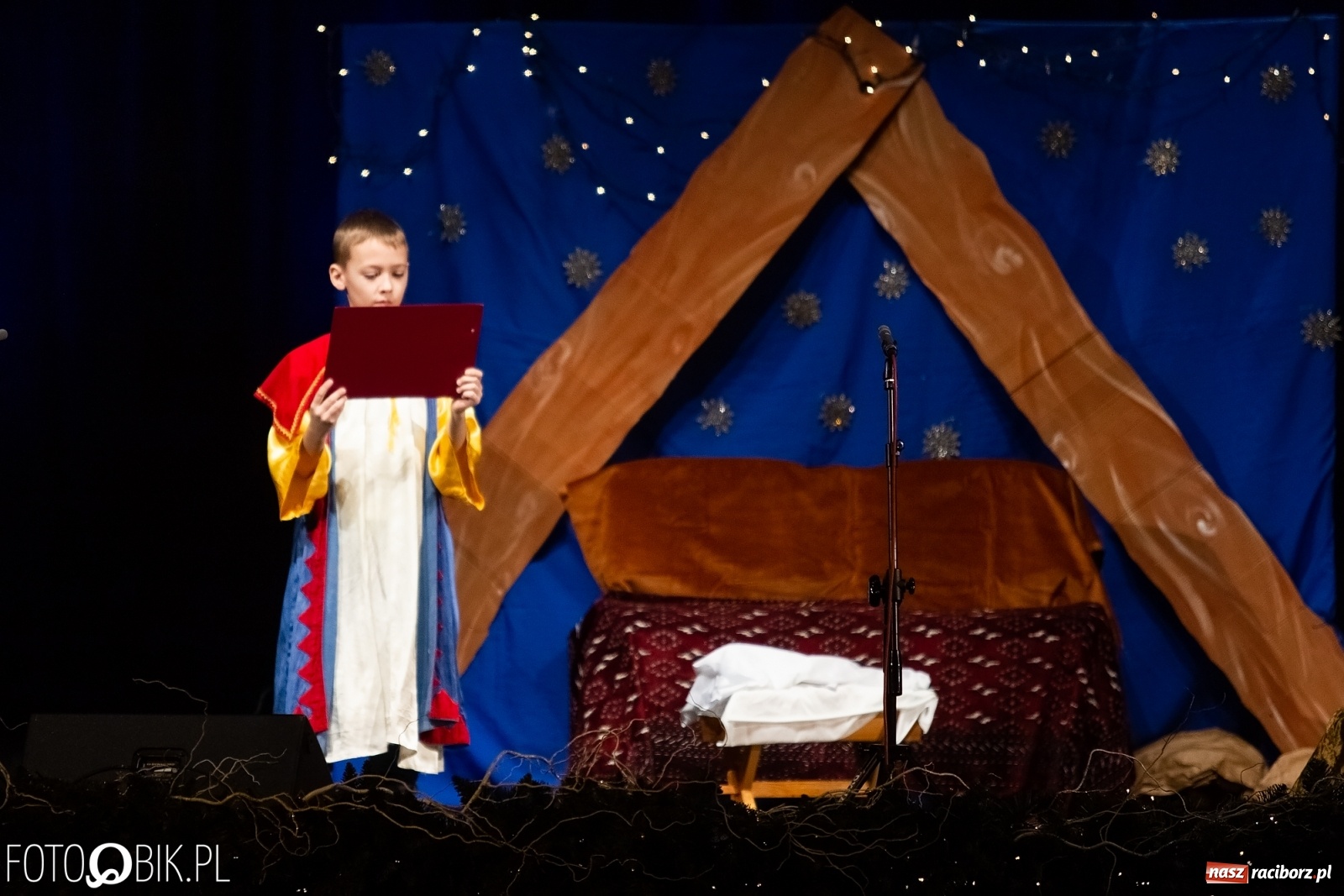 Zdjęcie w galerii na portalu naszraciborz.pl:  Powiatowy Przegląd Widowisk Bożonarodzeniowych w RCK wiadomości z regionu