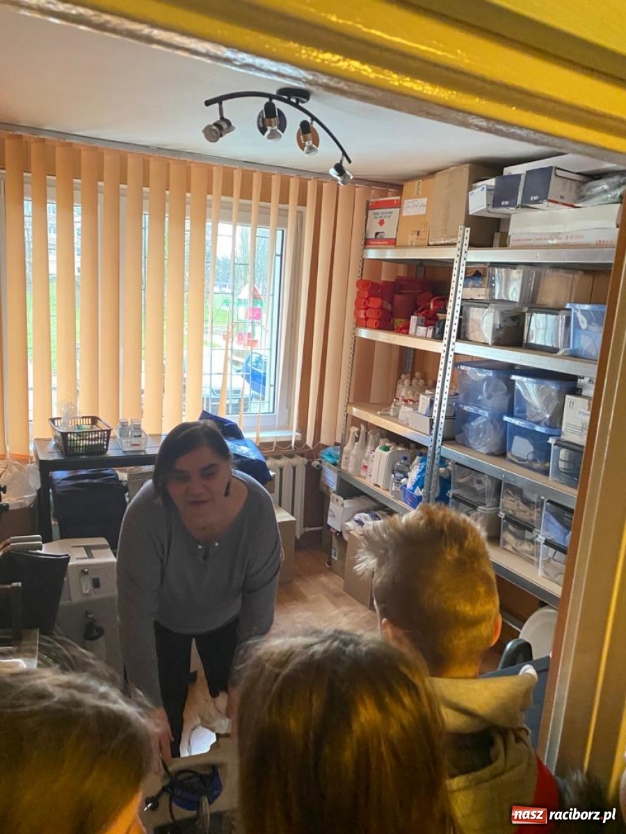 Zdjęcie w galerii na portalu naszraciborz.pl: SP 15 wspiera raciborskie hospicjum  wiadomości z regionu