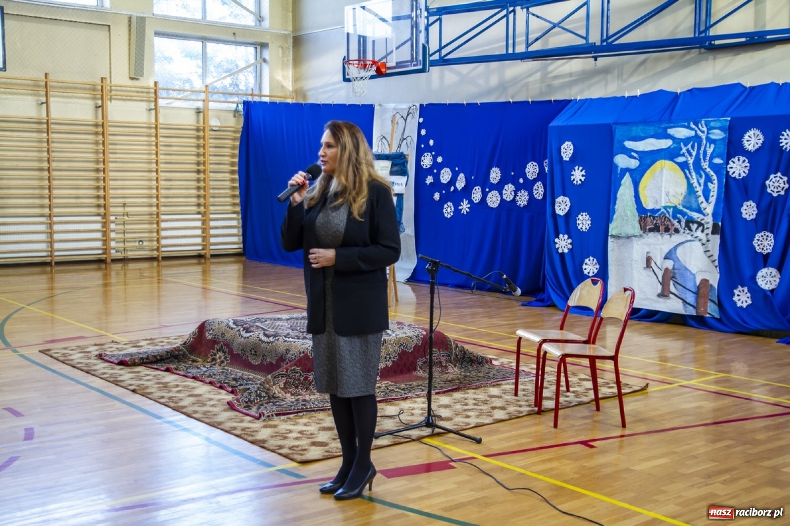 Zdjęcie w galerii na portalu naszraciborz.pl: Wielkie kolędowanie w szkole w Kornowacu wiadomości z regionu