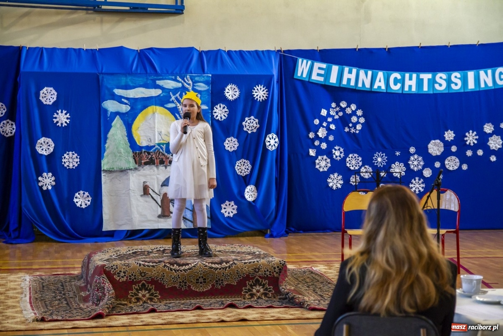 Zdjęcie w galerii na portalu naszraciborz.pl: Wielkie kolędowanie w szkole w Kornowacu wiadomości z regionu