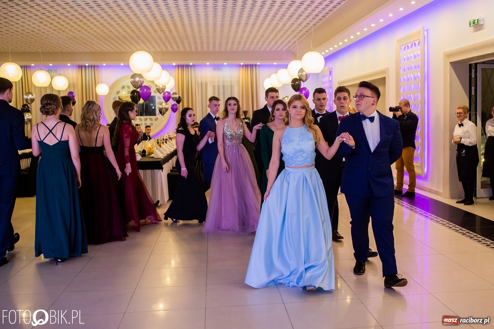 Zdjęcie w galerii na portalu naszraciborz.pl: Sportowcy i mundurowcy z ZSOMS Racibórz otworzyli sezon studniówek [FOTO i WIDEO] wiadomości z regionu