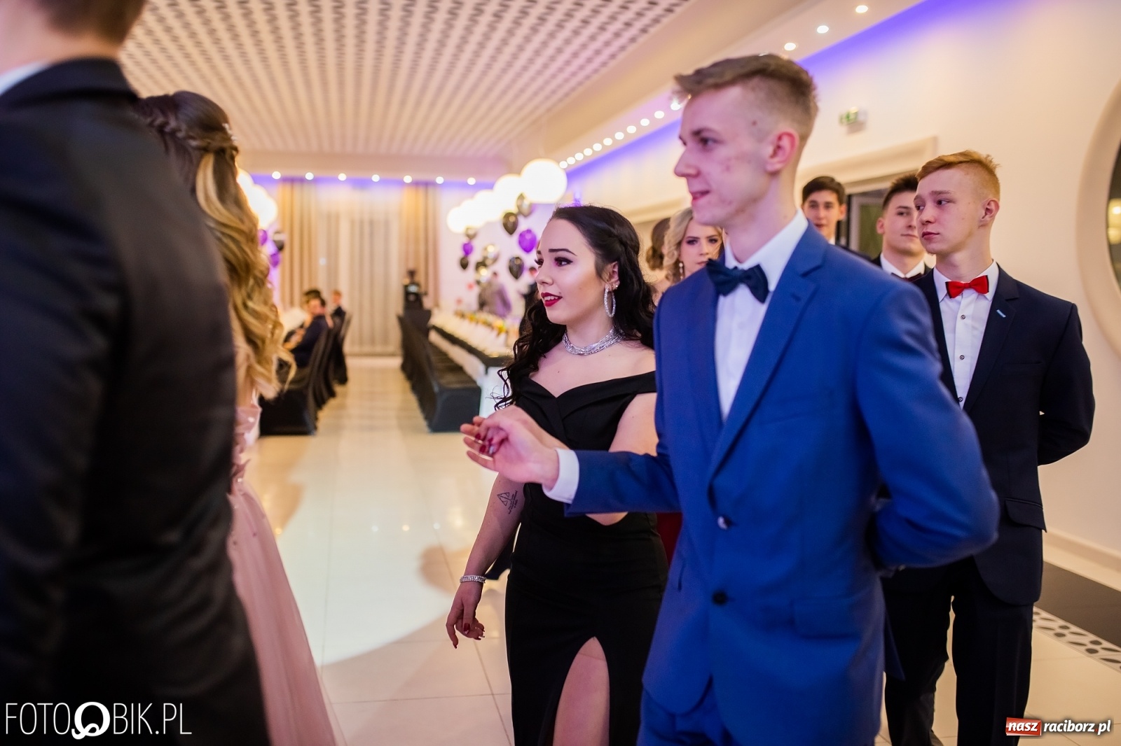 Zdjęcie w galerii na portalu naszraciborz.pl: Sportowcy i mundurowcy z ZSOMS Racibórz otworzyli sezon studniówek [FOTO i WIDEO] wiadomości z regionu