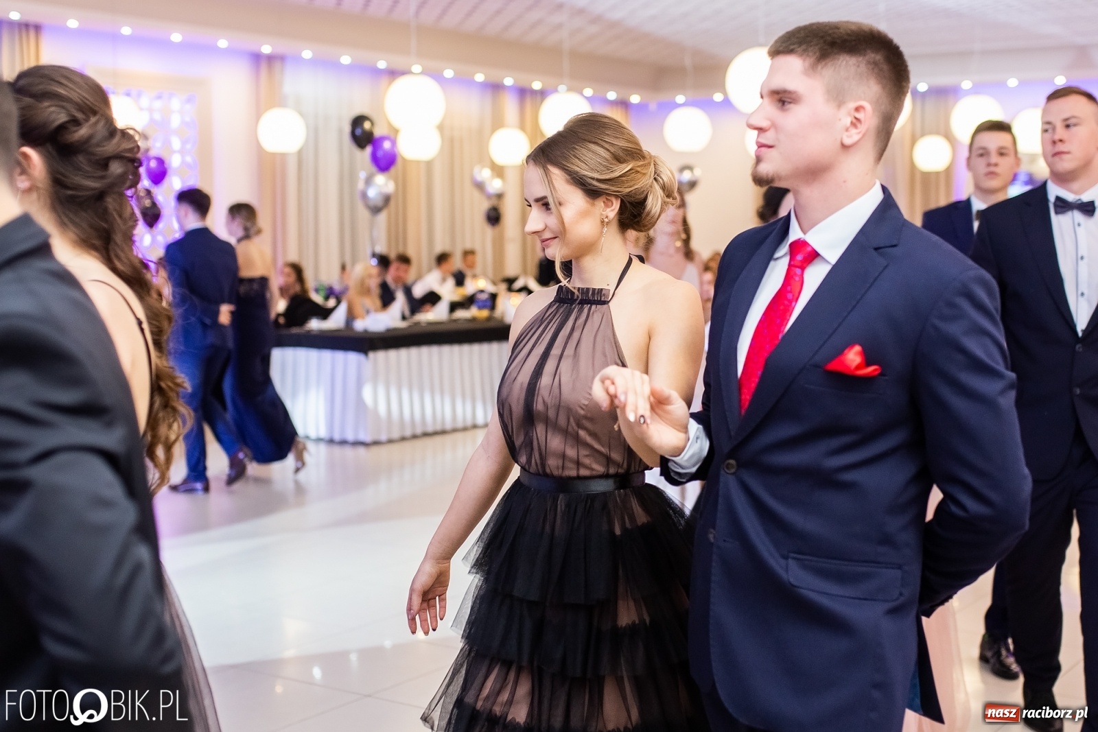 Zdjęcie w galerii na portalu naszraciborz.pl: Sportowcy i mundurowcy z ZSOMS Racibórz otworzyli sezon studniówek [FOTO i WIDEO] wiadomości z regionu