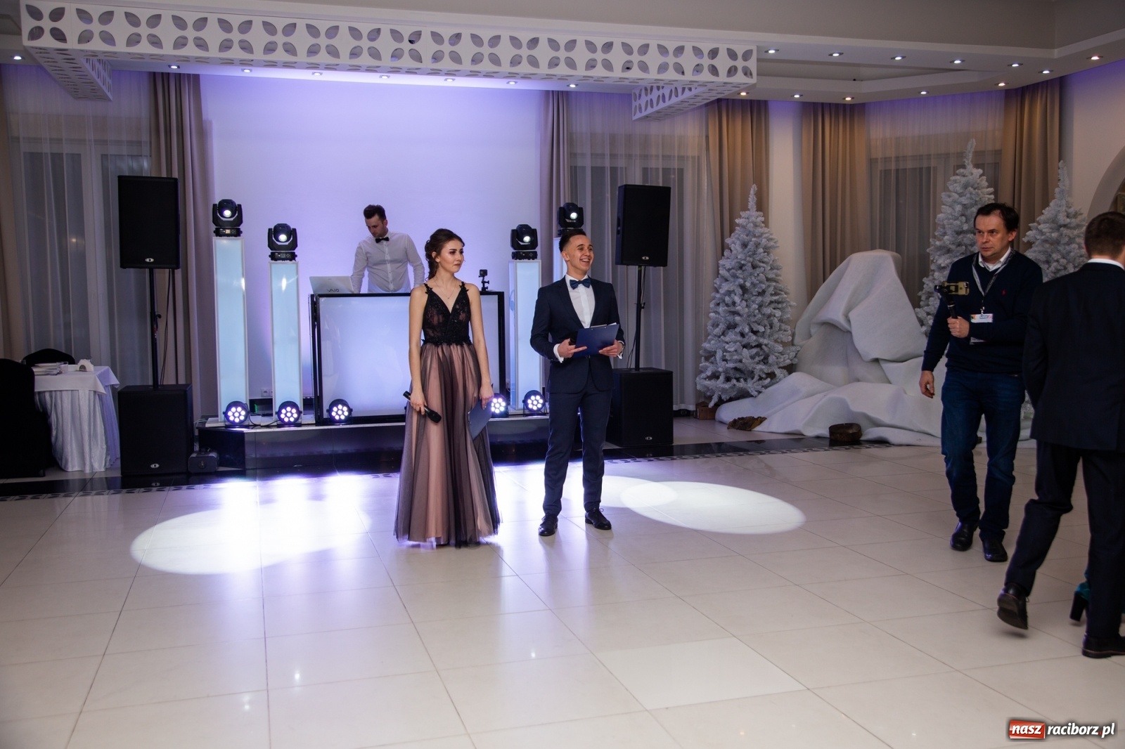 Zdjęcie w galerii na portalu naszraciborz.pl: Sportowcy i mundurowcy z ZSOMS Racibórz otworzyli sezon studniówek [FOTO i WIDEO] wiadomości z regionu