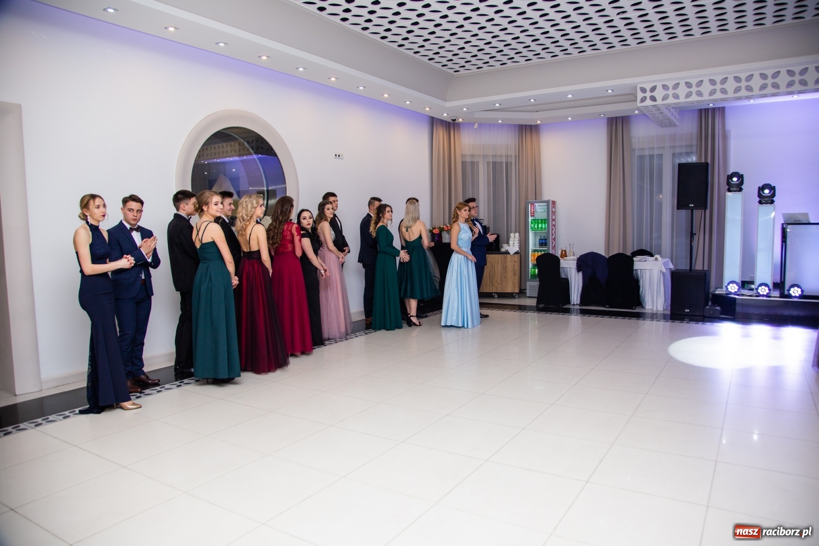 Zdjęcie w galerii na portalu naszraciborz.pl: Sportowcy i mundurowcy z ZSOMS Racibórz otworzyli sezon studniówek [FOTO i WIDEO] wiadomości z regionu