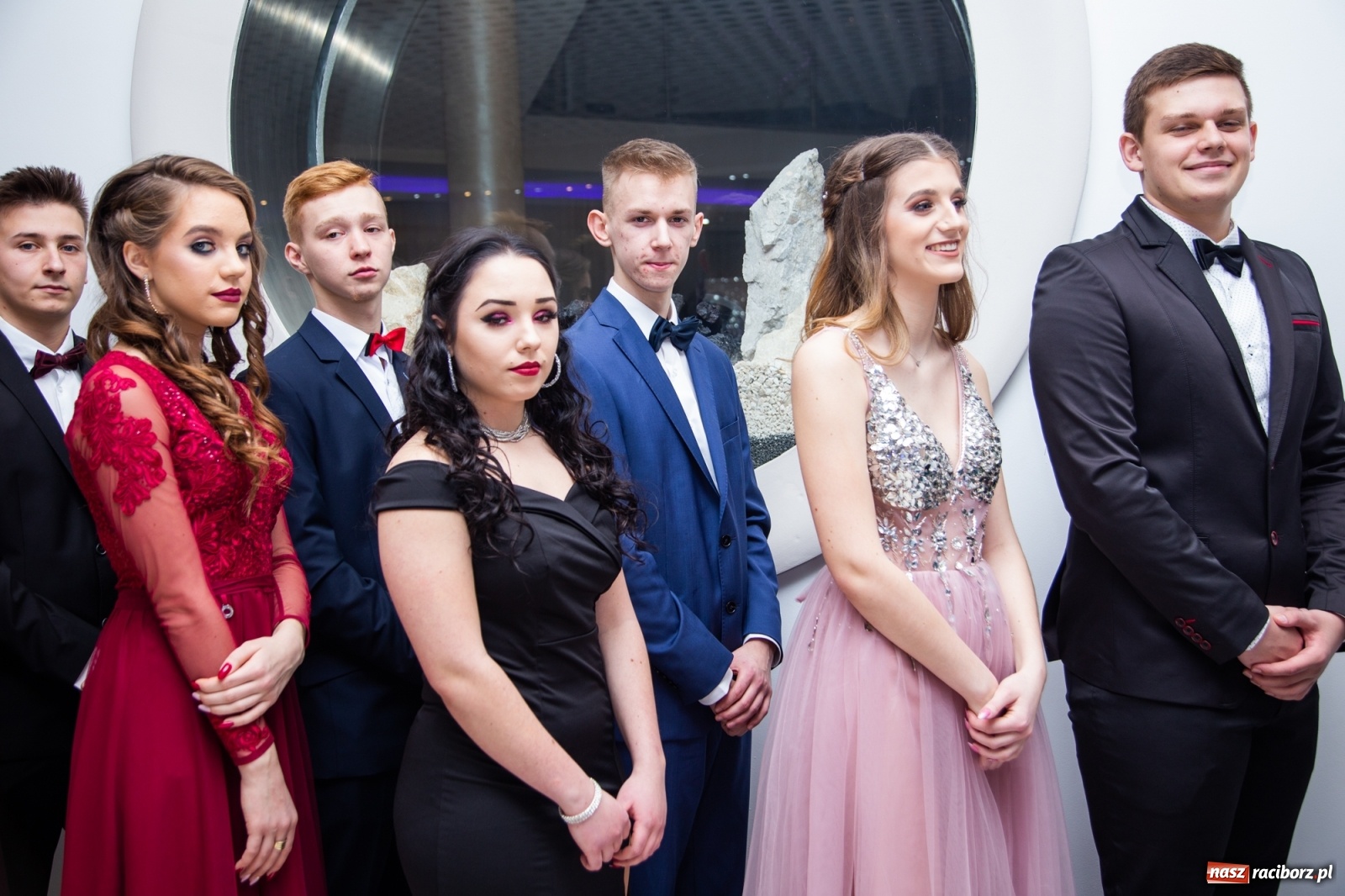 Zdjęcie w galerii na portalu naszraciborz.pl: Sportowcy i mundurowcy z ZSOMS Racibórz otworzyli sezon studniówek [FOTO i WIDEO] wiadomości z regionu