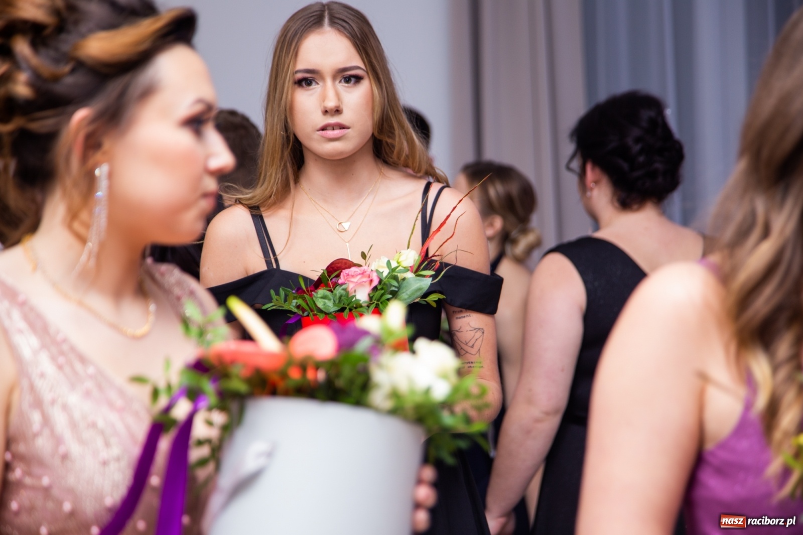 Zdjęcie w galerii na portalu naszraciborz.pl: Sportowcy i mundurowcy z ZSOMS Racibórz otworzyli sezon studniówek [FOTO i WIDEO] wiadomości z regionu