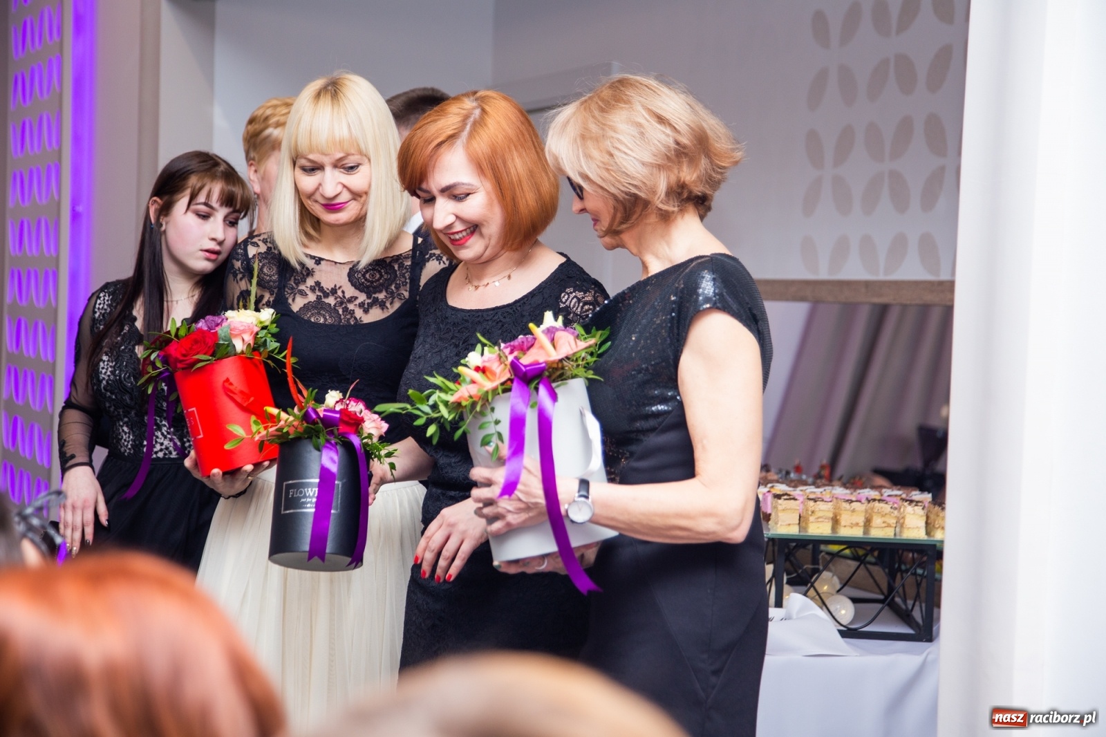 Zdjęcie w galerii na portalu naszraciborz.pl: Sportowcy i mundurowcy z ZSOMS Racibórz otworzyli sezon studniówek [FOTO i WIDEO] wiadomości z regionu