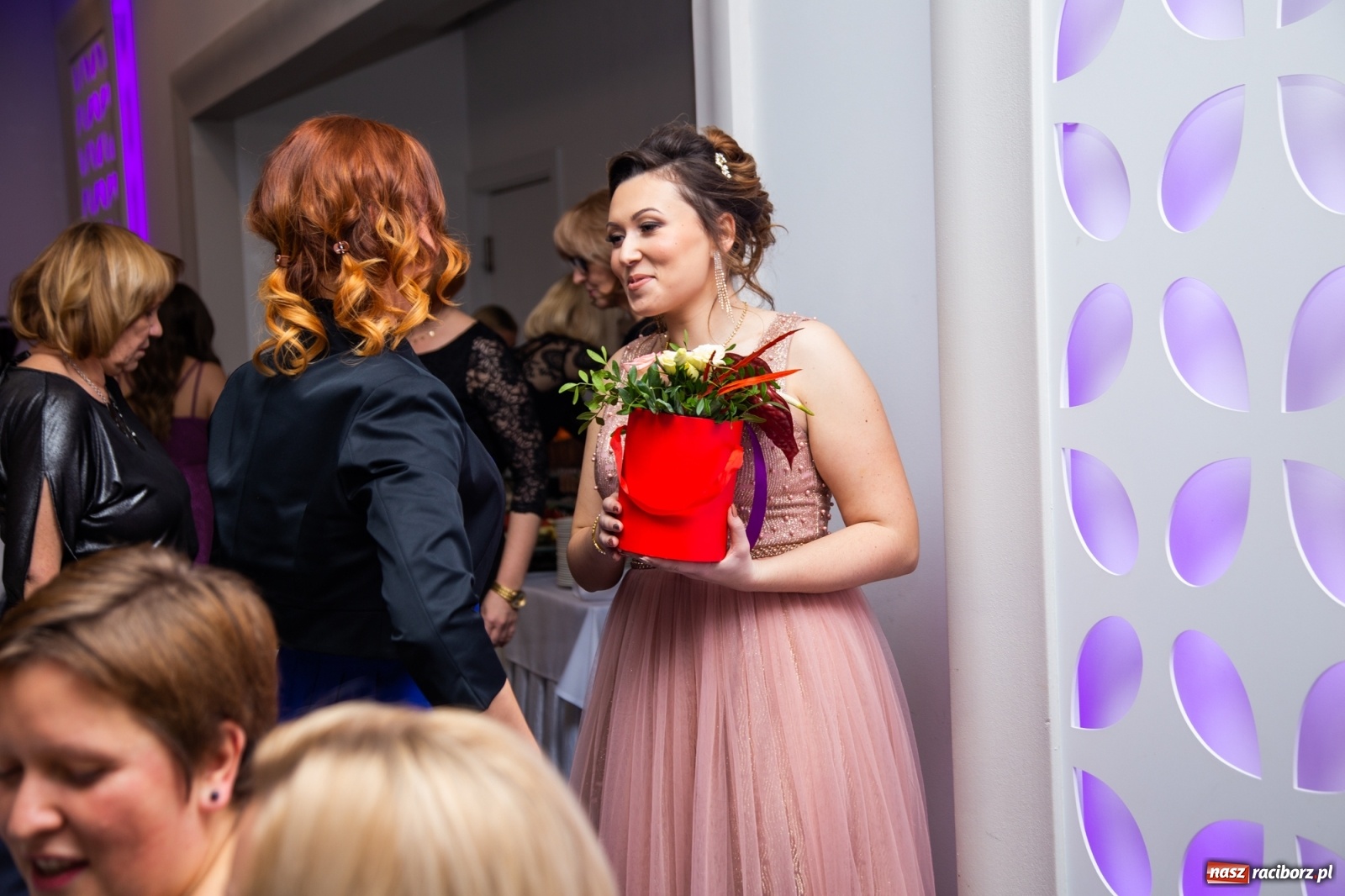 Zdjęcie w galerii na portalu naszraciborz.pl: Sportowcy i mundurowcy z ZSOMS Racibórz otworzyli sezon studniówek [FOTO i WIDEO] wiadomości z regionu