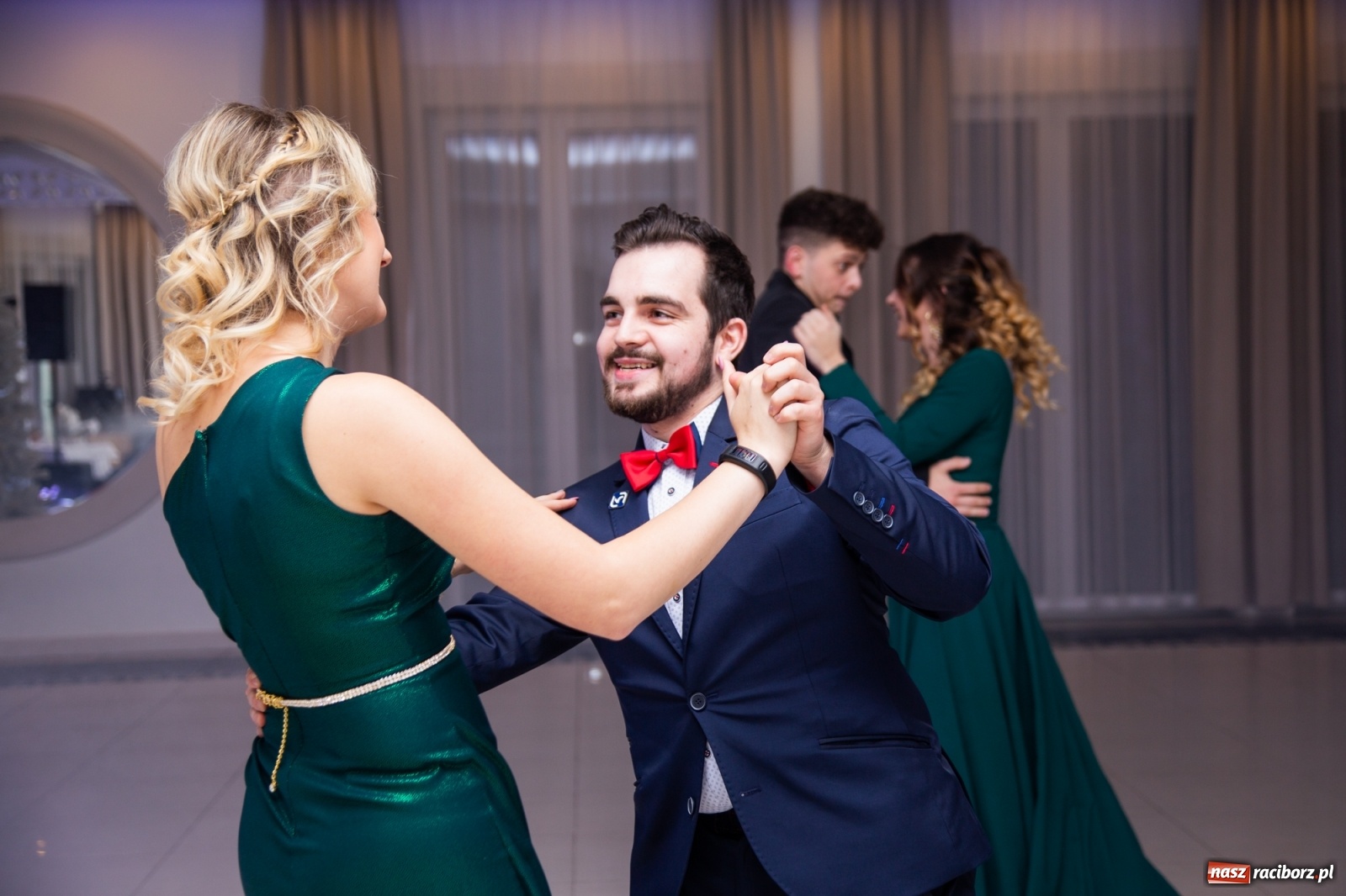 Zdjęcie w galerii na portalu naszraciborz.pl: Sportowcy i mundurowcy z ZSOMS Racibórz otworzyli sezon studniówek [FOTO i WIDEO] wiadomości z regionu