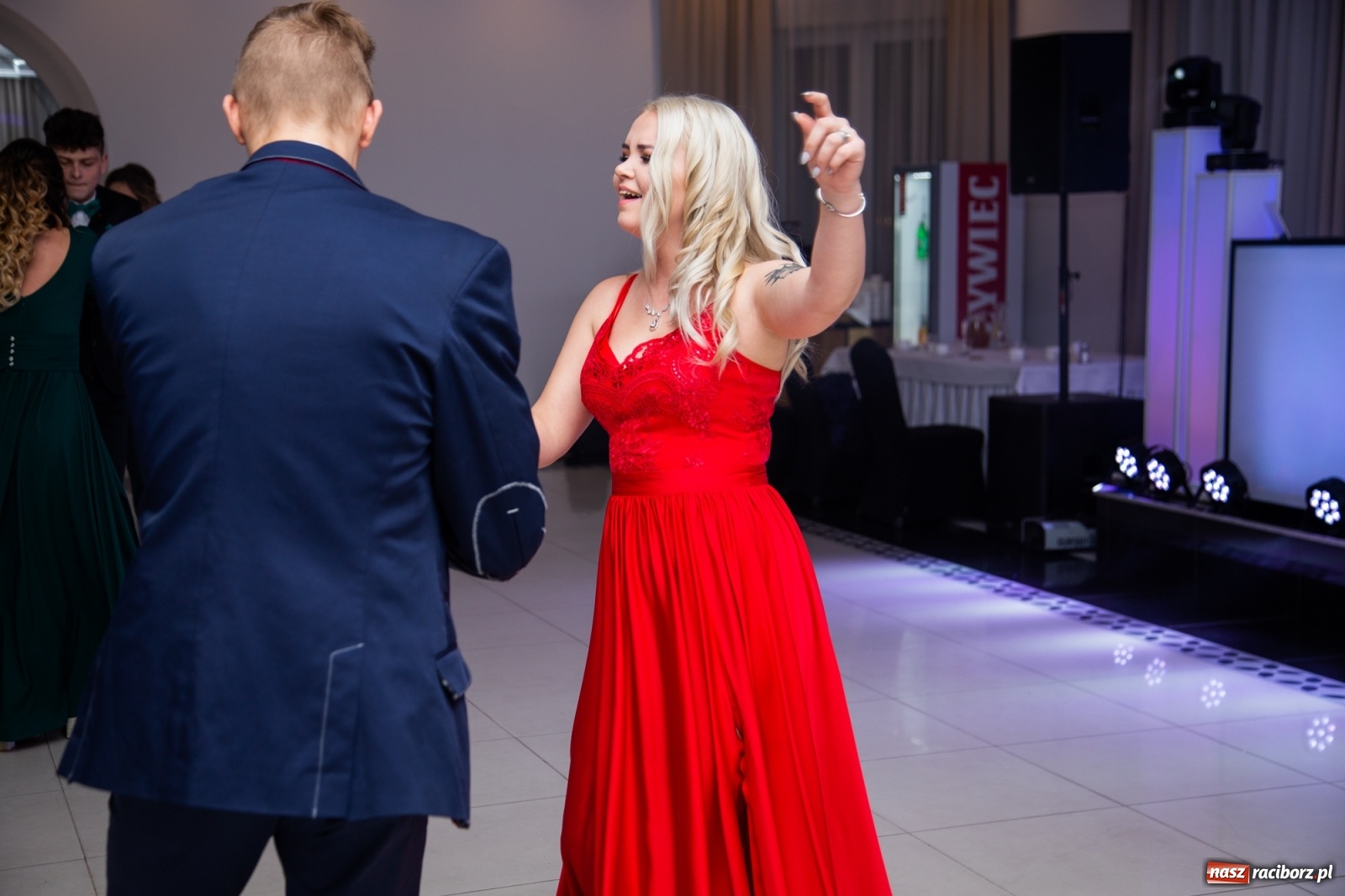 Zdjęcie w galerii na portalu naszraciborz.pl: Sportowcy i mundurowcy z ZSOMS Racibórz otworzyli sezon studniówek [FOTO i WIDEO] wiadomości z regionu