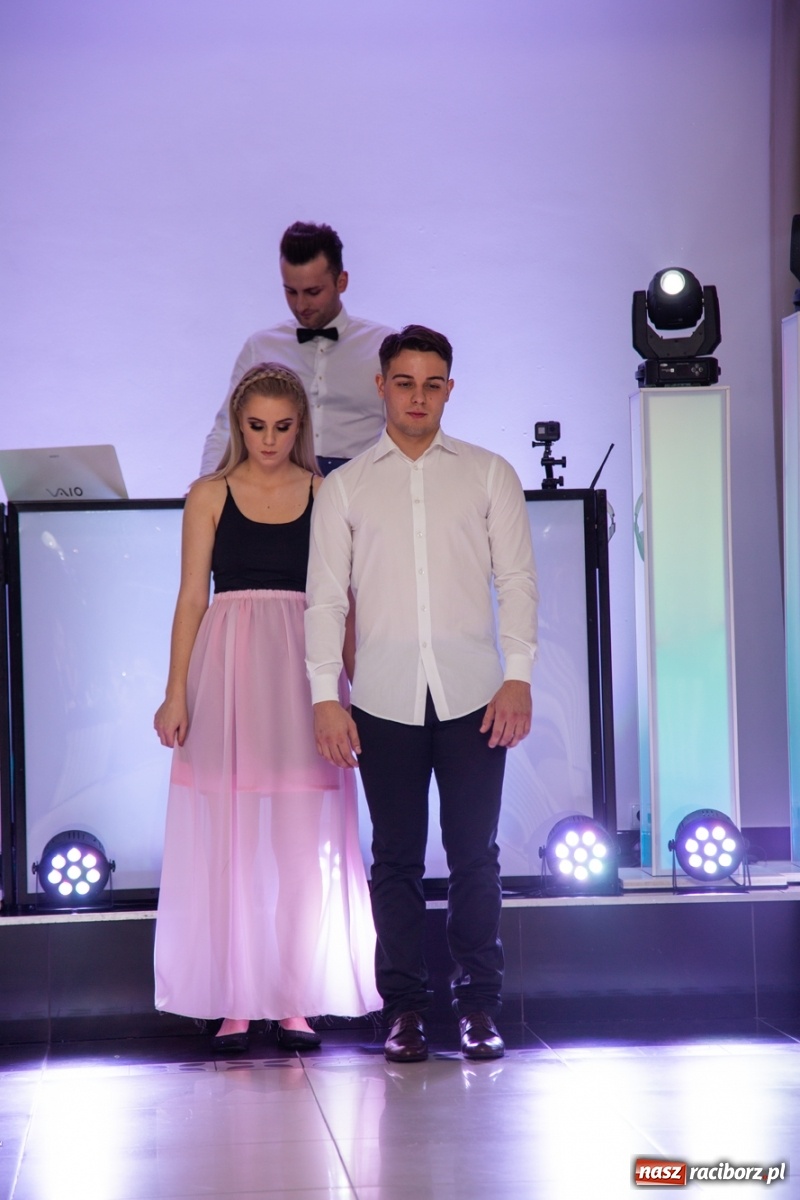 Zdjęcie w galerii na portalu naszraciborz.pl: Sportowcy i mundurowcy z ZSOMS Racibórz otworzyli sezon studniówek [FOTO i WIDEO] wiadomości z regionu