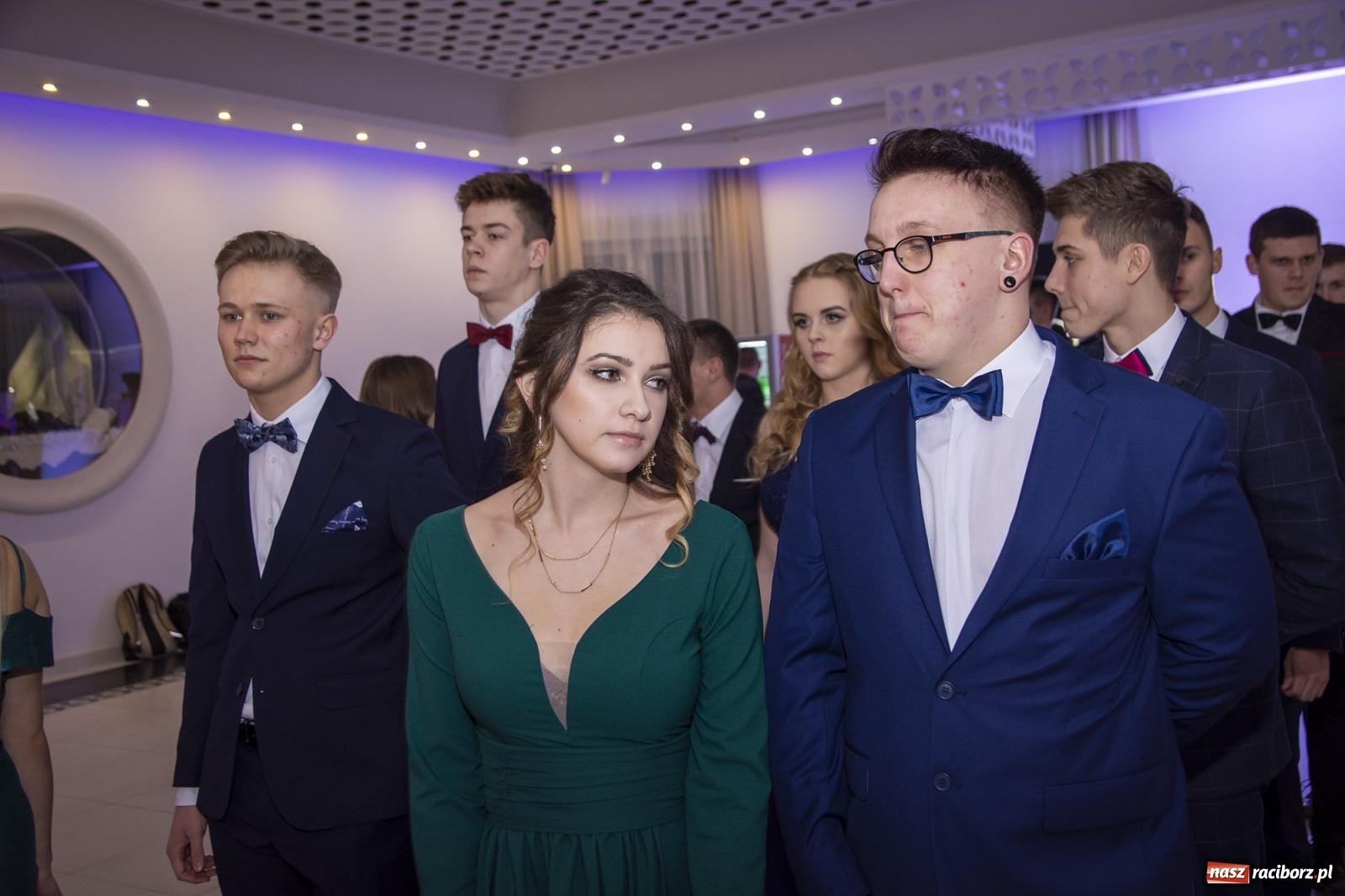 Zdjęcie w galerii na portalu naszraciborz.pl: Sportowcy i mundurowcy z ZSOMS Racibórz otworzyli sezon studniówek [FOTO i WIDEO] wiadomości z regionu