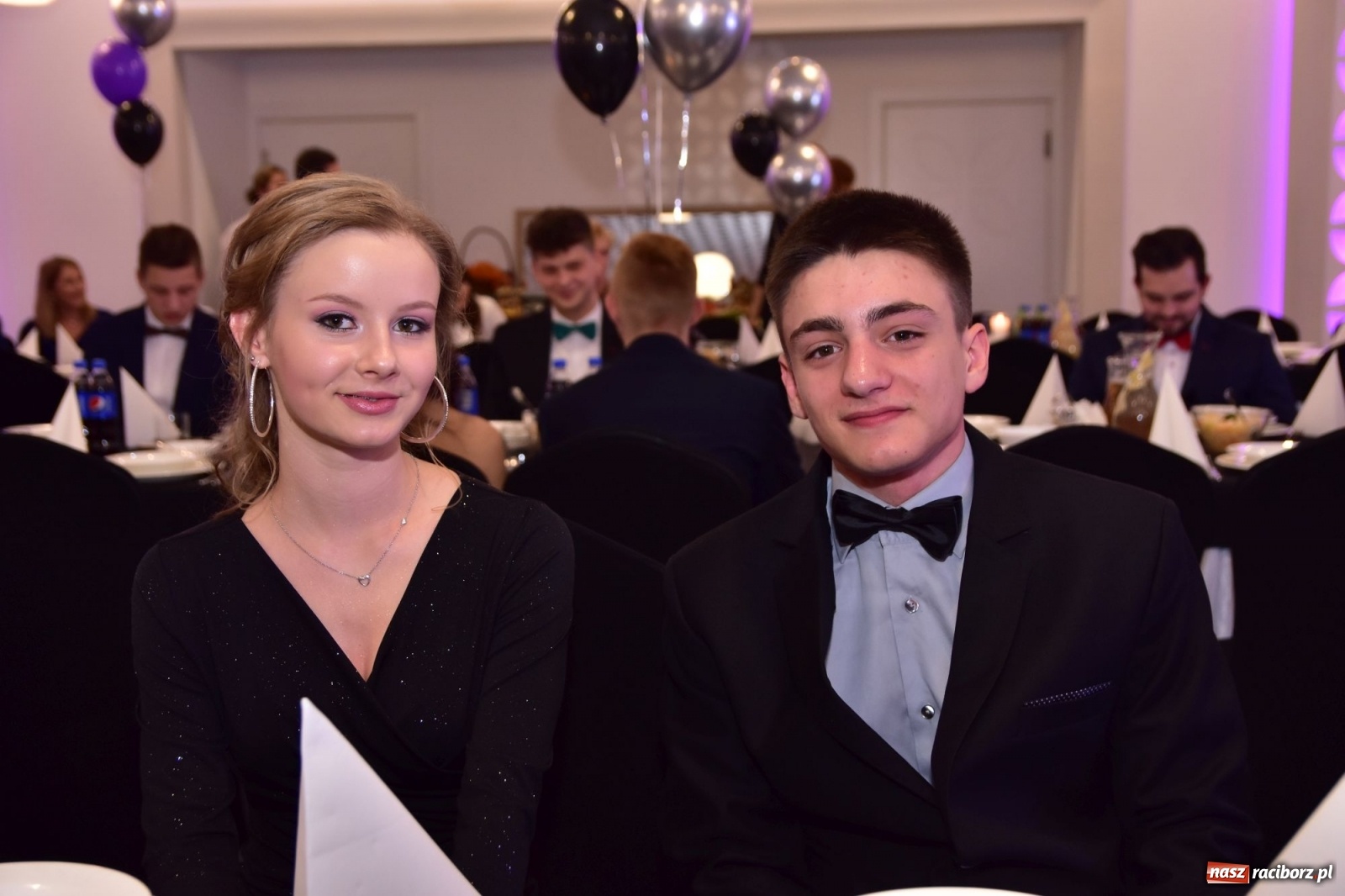 Zdjęcie w galerii na portalu naszraciborz.pl: Sportowcy i mundurowcy z ZSOMS Racibórz otworzyli sezon studniówek [FOTO i WIDEO] wiadomości z regionu