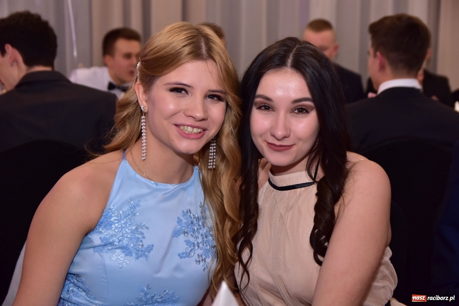 Zdjęcie w galerii na portalu naszraciborz.pl: Sportowcy i mundurowcy z ZSOMS Racibórz otworzyli sezon studniówek [FOTO i WIDEO] wiadomości z regionu