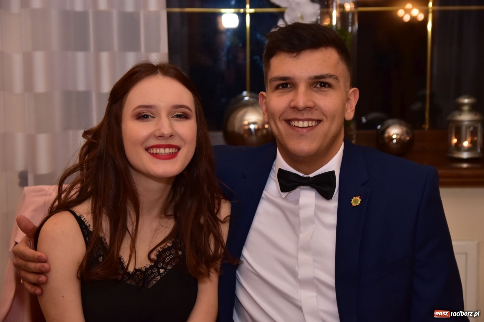 Zdjęcie w galerii na portalu naszraciborz.pl: Maturzyści z Mechanika wyszli do studniówkowego poloneza [FOTO i WIDEO] wiadomości z regionu