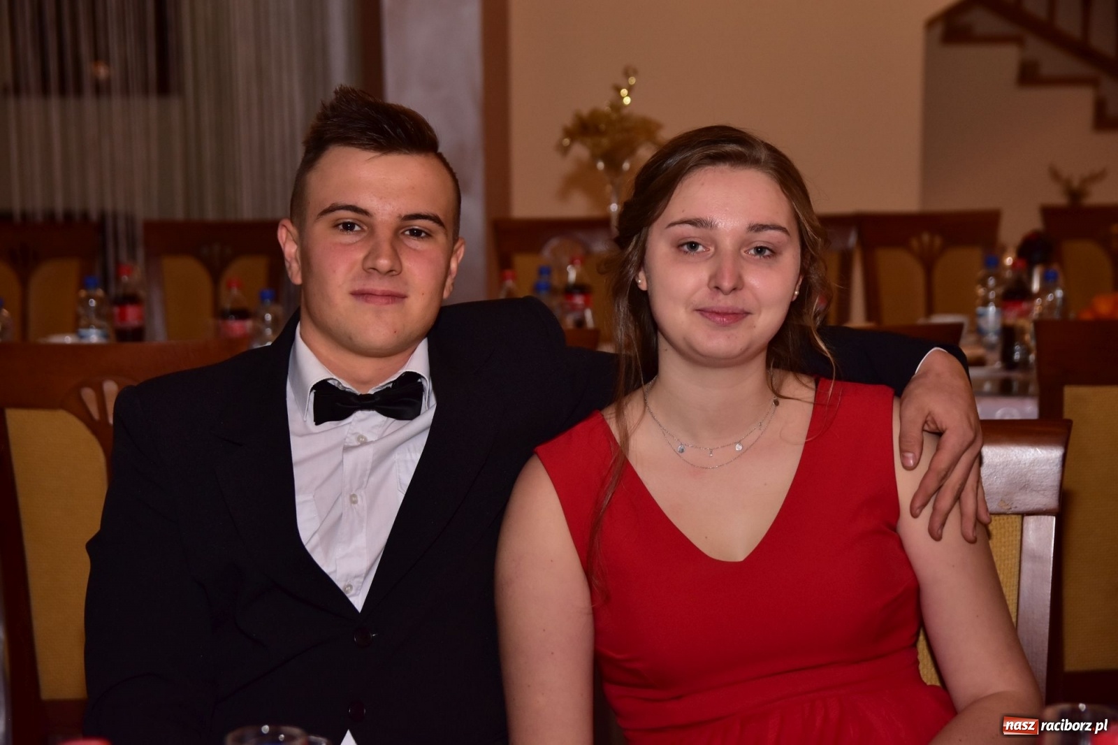 Zdjęcie w galerii na portalu naszraciborz.pl: Maturzyści z Mechanika wyszli do studniówkowego poloneza [FOTO i WIDEO] wiadomości z regionu