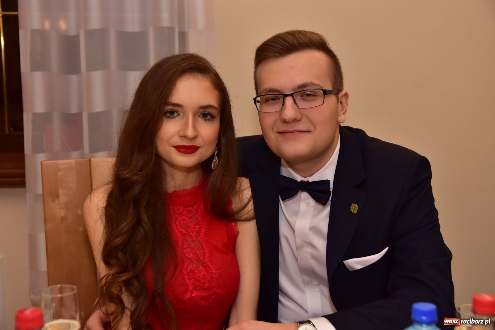 Zdjęcie w galerii na portalu naszraciborz.pl: Maturzyści z Mechanika wyszli do studniówkowego poloneza [FOTO i WIDEO] wiadomości z regionu