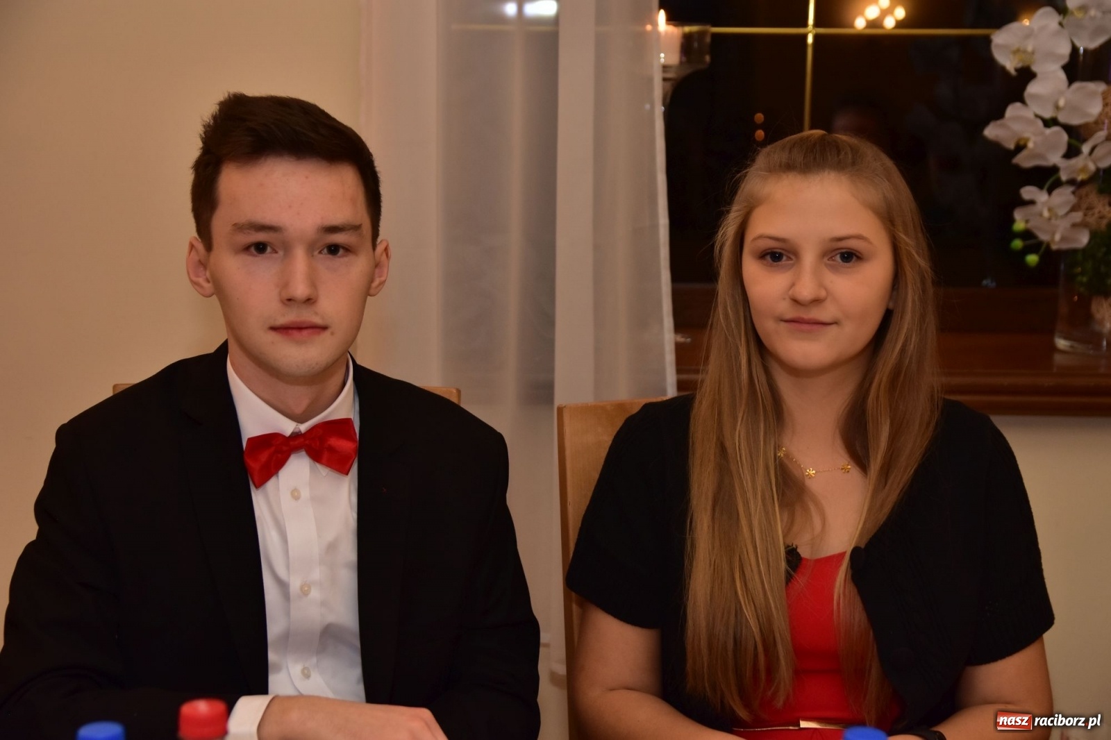 Zdjęcie w galerii na portalu naszraciborz.pl: Maturzyści z Mechanika wyszli do studniówkowego poloneza [FOTO i WIDEO] wiadomości z regionu