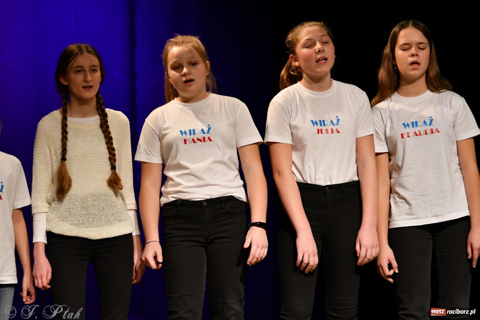 Zdjęcie w galerii na portalu naszraciborz.pl: Wiraż na świąteczną nutę  wiadomości z regionu