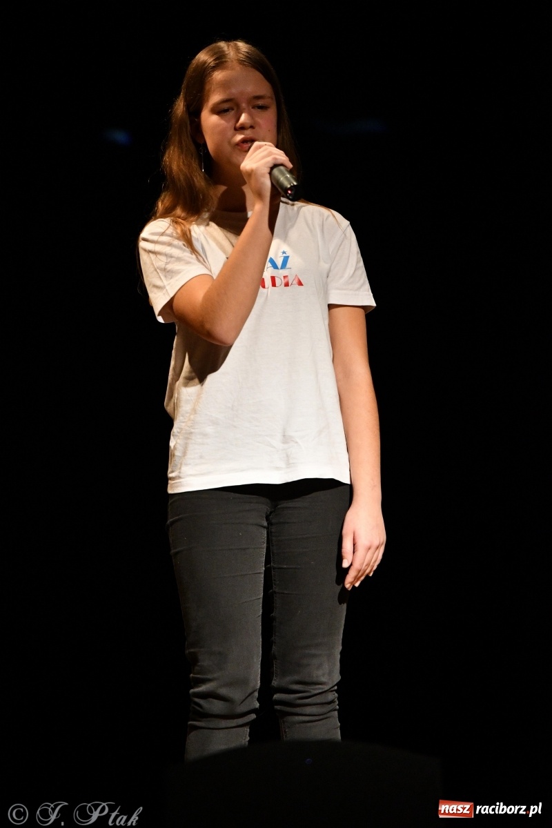 Zdjęcie w galerii na portalu naszraciborz.pl: Wiraż na świąteczną nutę  wiadomości z regionu