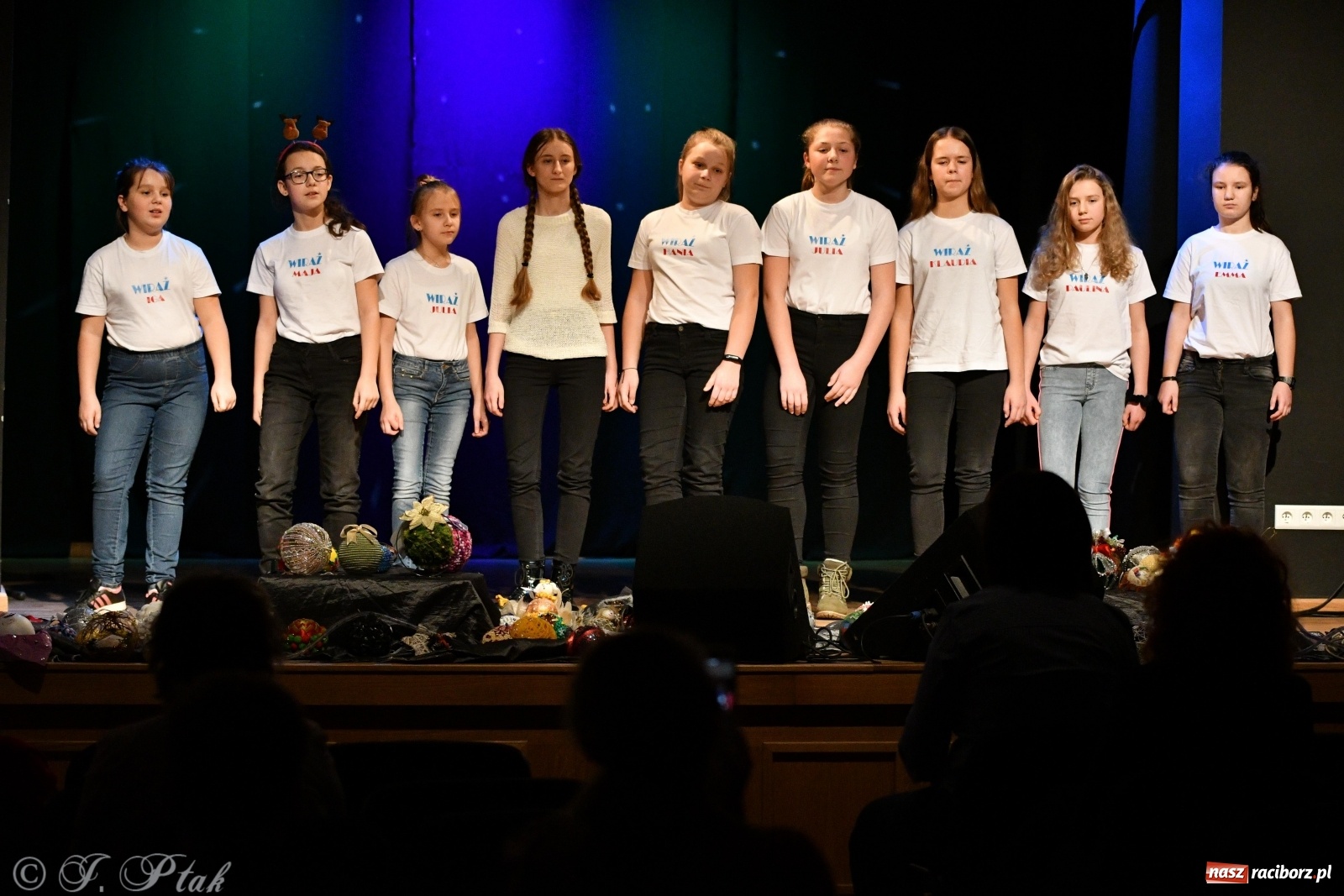 Zdjęcie w galerii na portalu naszraciborz.pl: Wiraż na świąteczną nutę  wiadomości z regionu