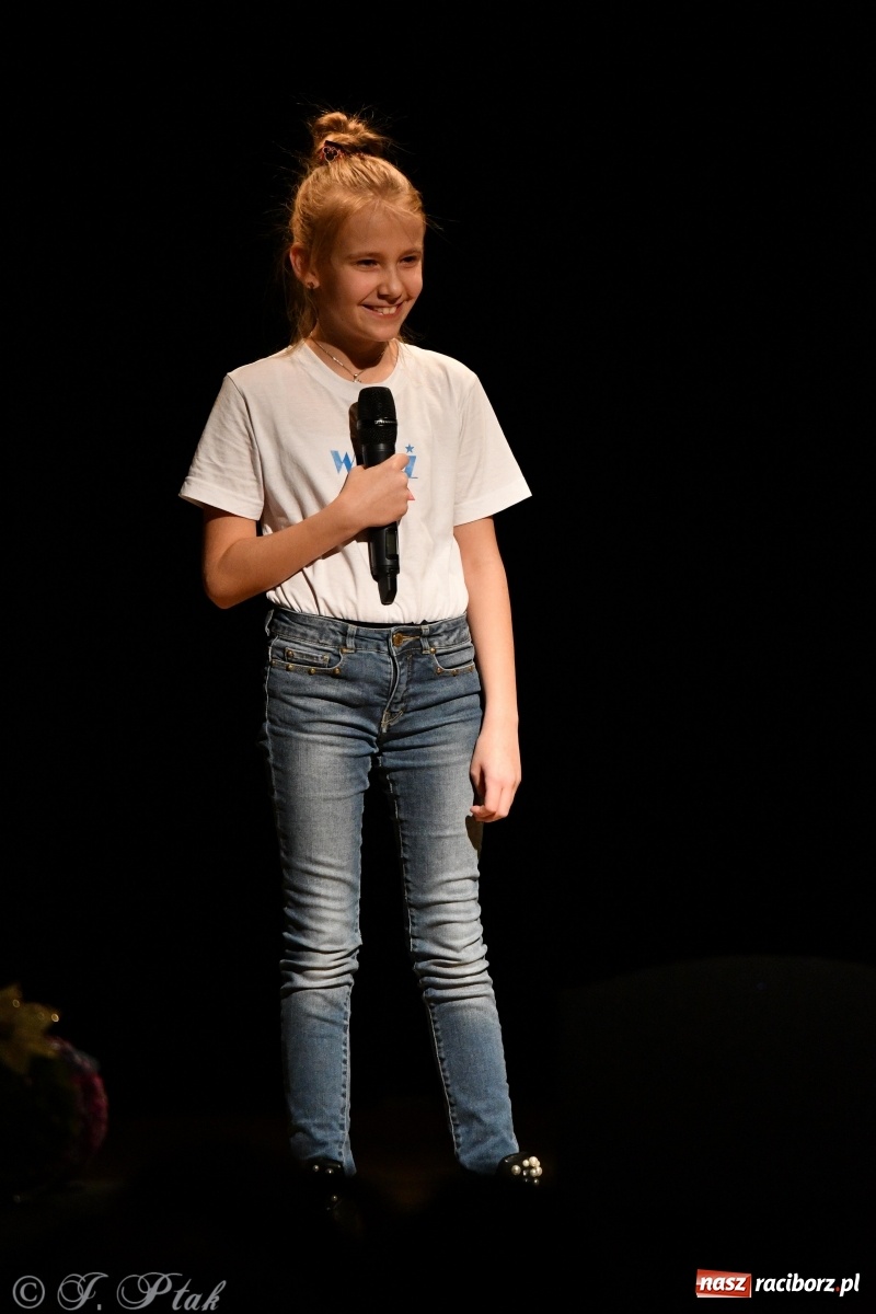 Zdjęcie w galerii na portalu naszraciborz.pl: Wiraż na świąteczną nutę  wiadomości z regionu