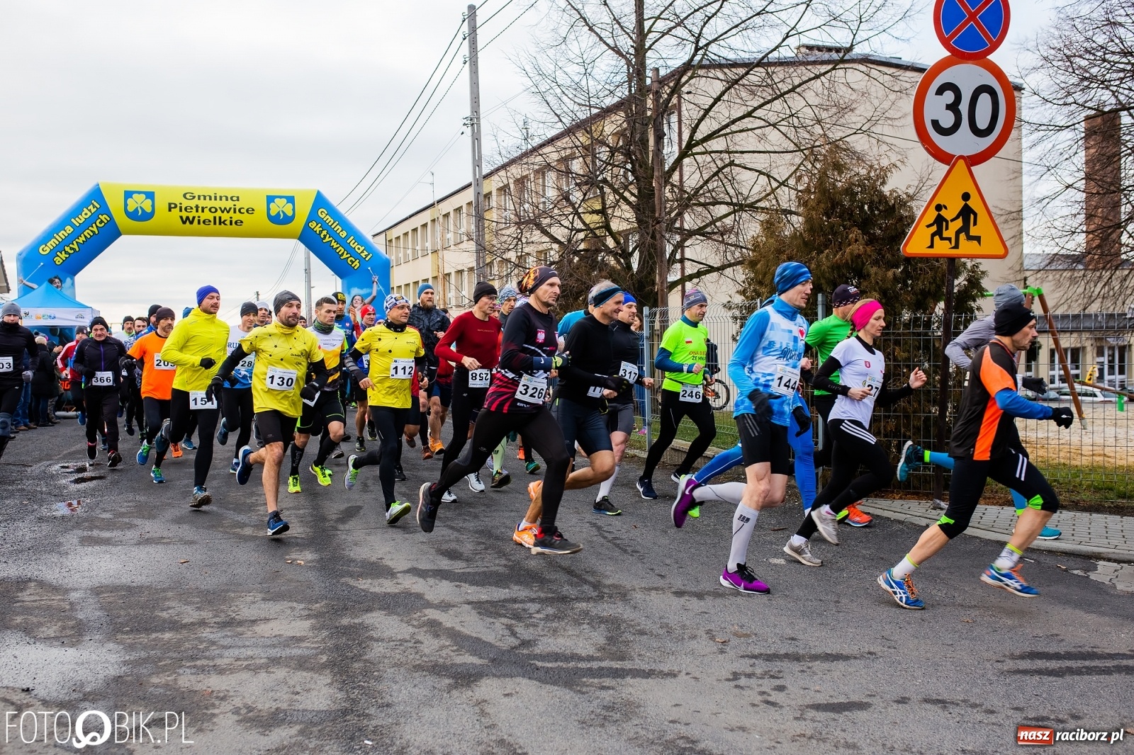 Zdjęcie w galerii na portalu naszraciborz.pl: VIII Eko-Okna Cross po Ziemi Pietrowickiej wiadomości z regionu