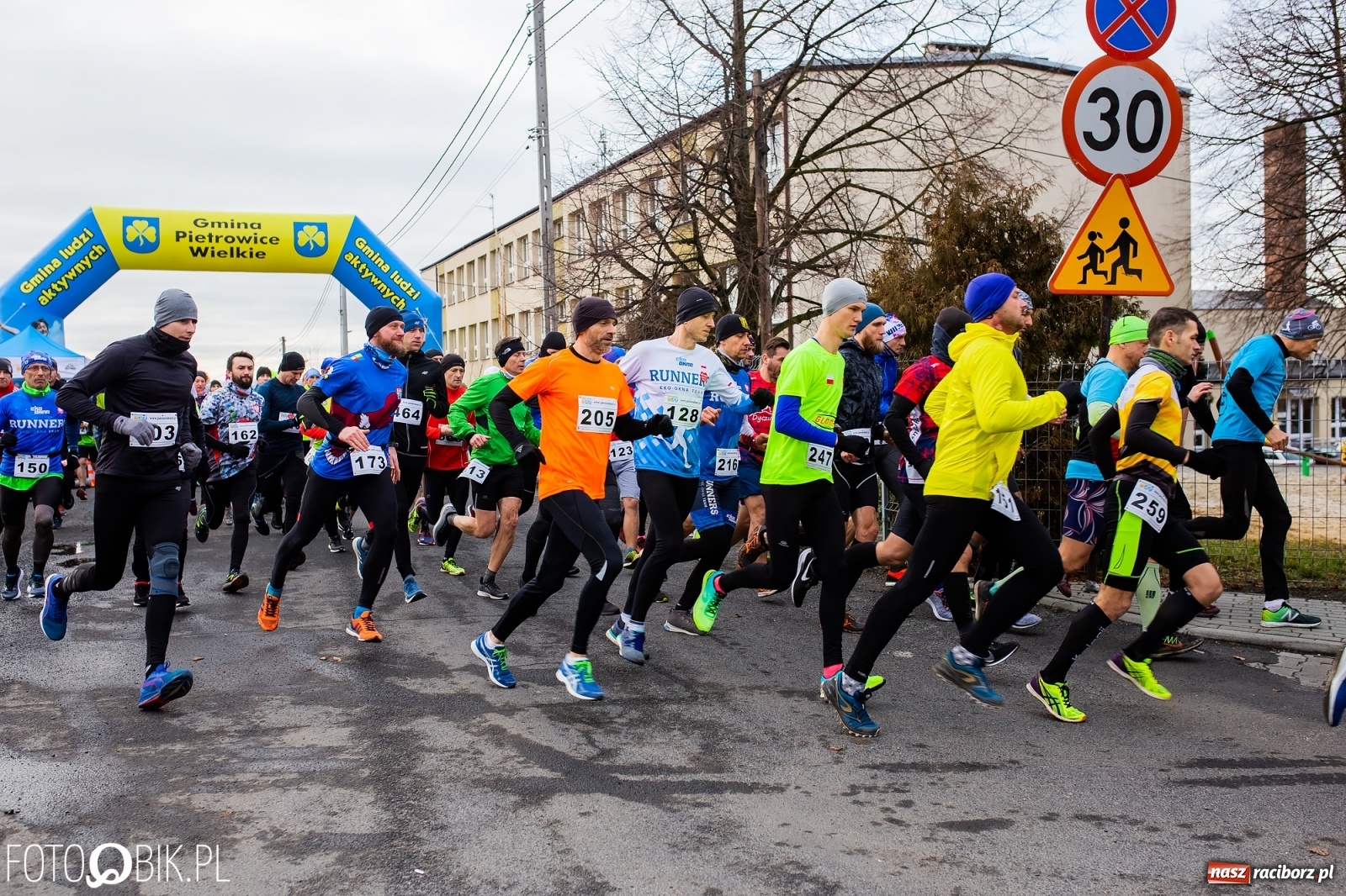 Zdjęcie w galerii na portalu naszraciborz.pl: VIII Eko-Okna Cross po Ziemi Pietrowickiej wiadomości z regionu