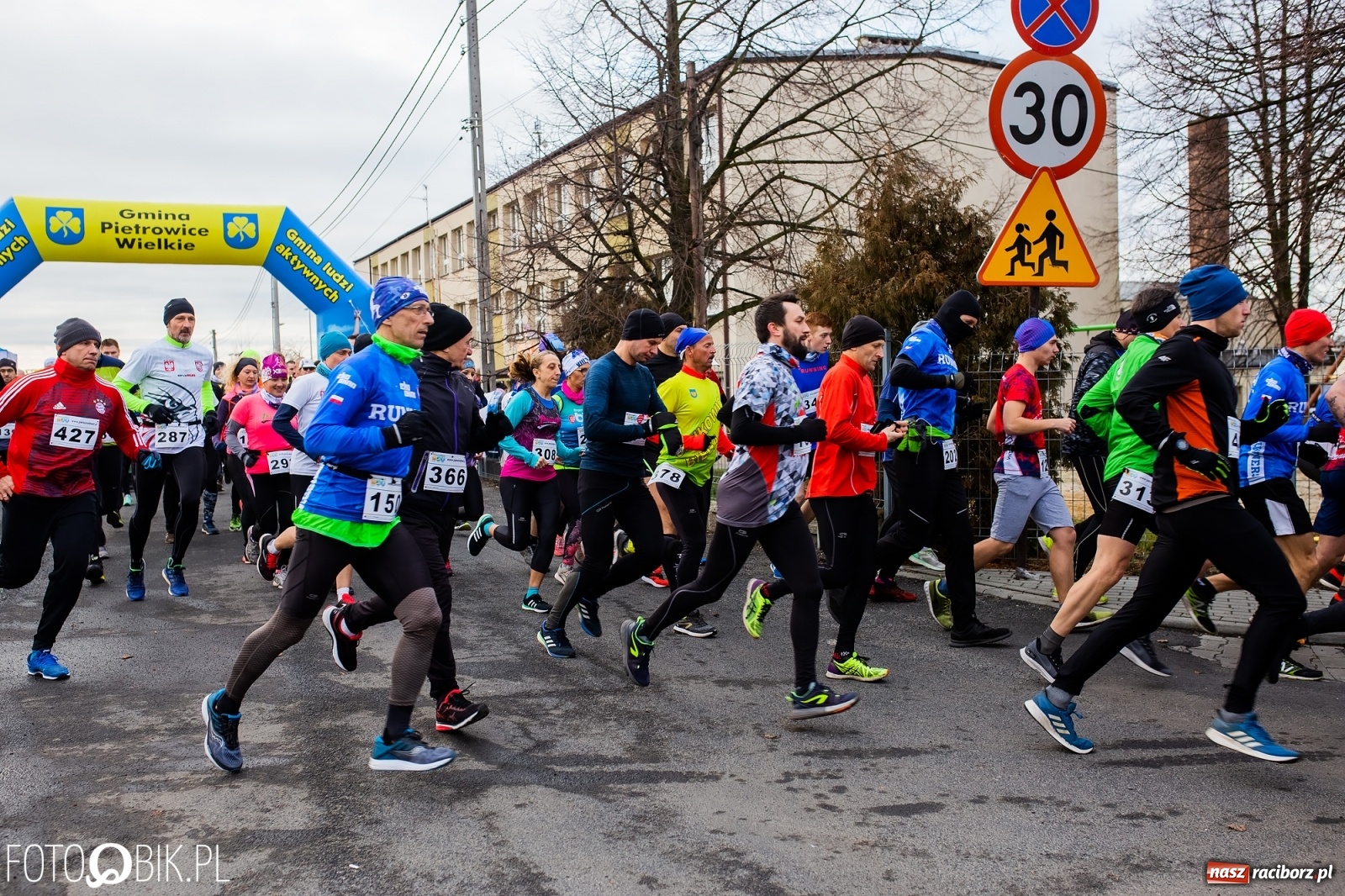 Zdjęcie w galerii na portalu naszraciborz.pl: VIII Eko-Okna Cross po Ziemi Pietrowickiej wiadomości z regionu