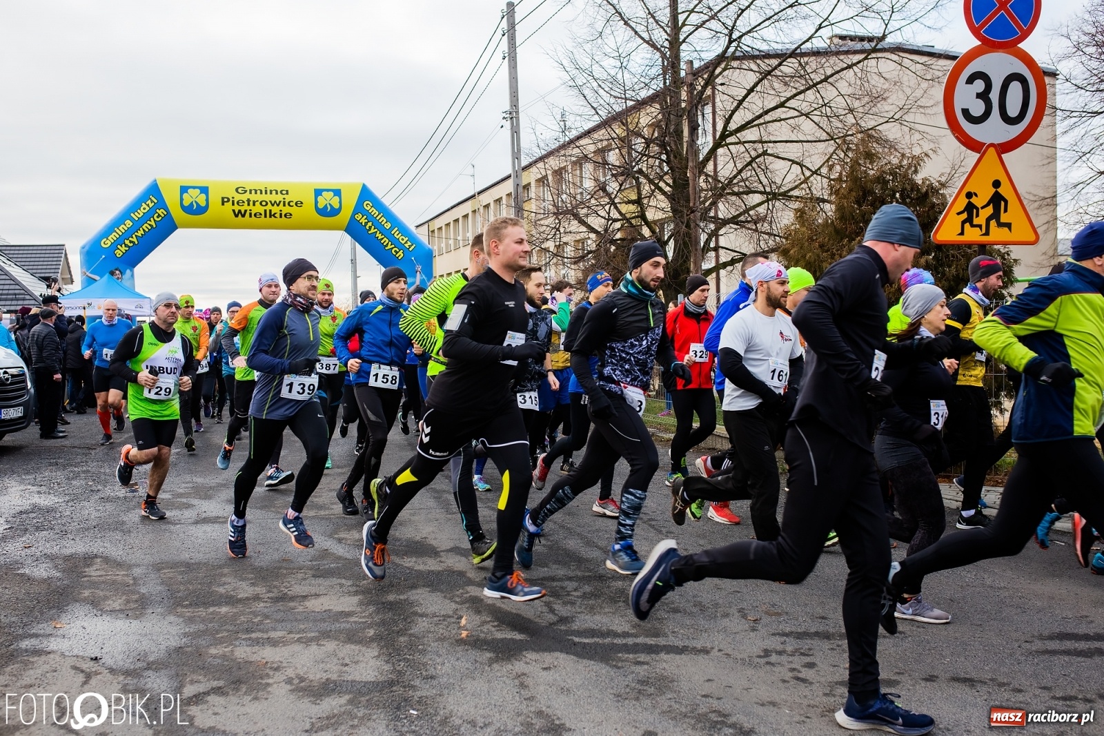 Zdjęcie w galerii na portalu naszraciborz.pl: VIII Eko-Okna Cross po Ziemi Pietrowickiej wiadomości z regionu