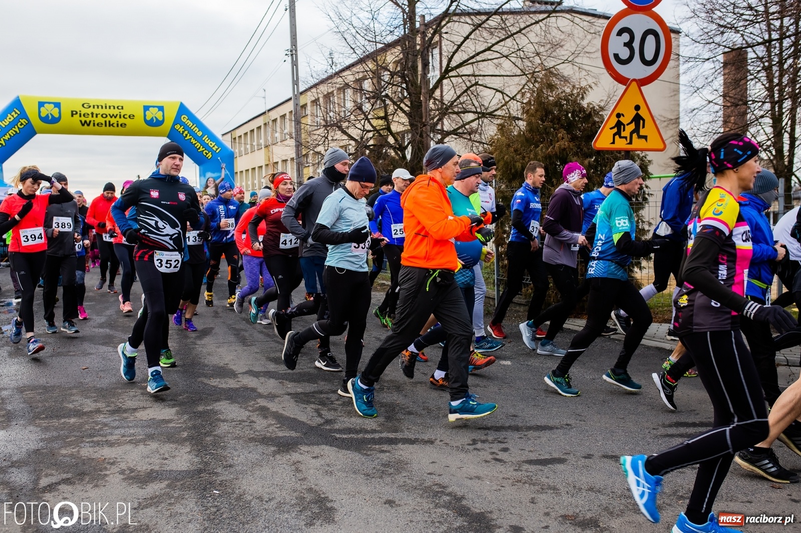 Zdjęcie w galerii na portalu naszraciborz.pl: VIII Eko-Okna Cross po Ziemi Pietrowickiej wiadomości z regionu