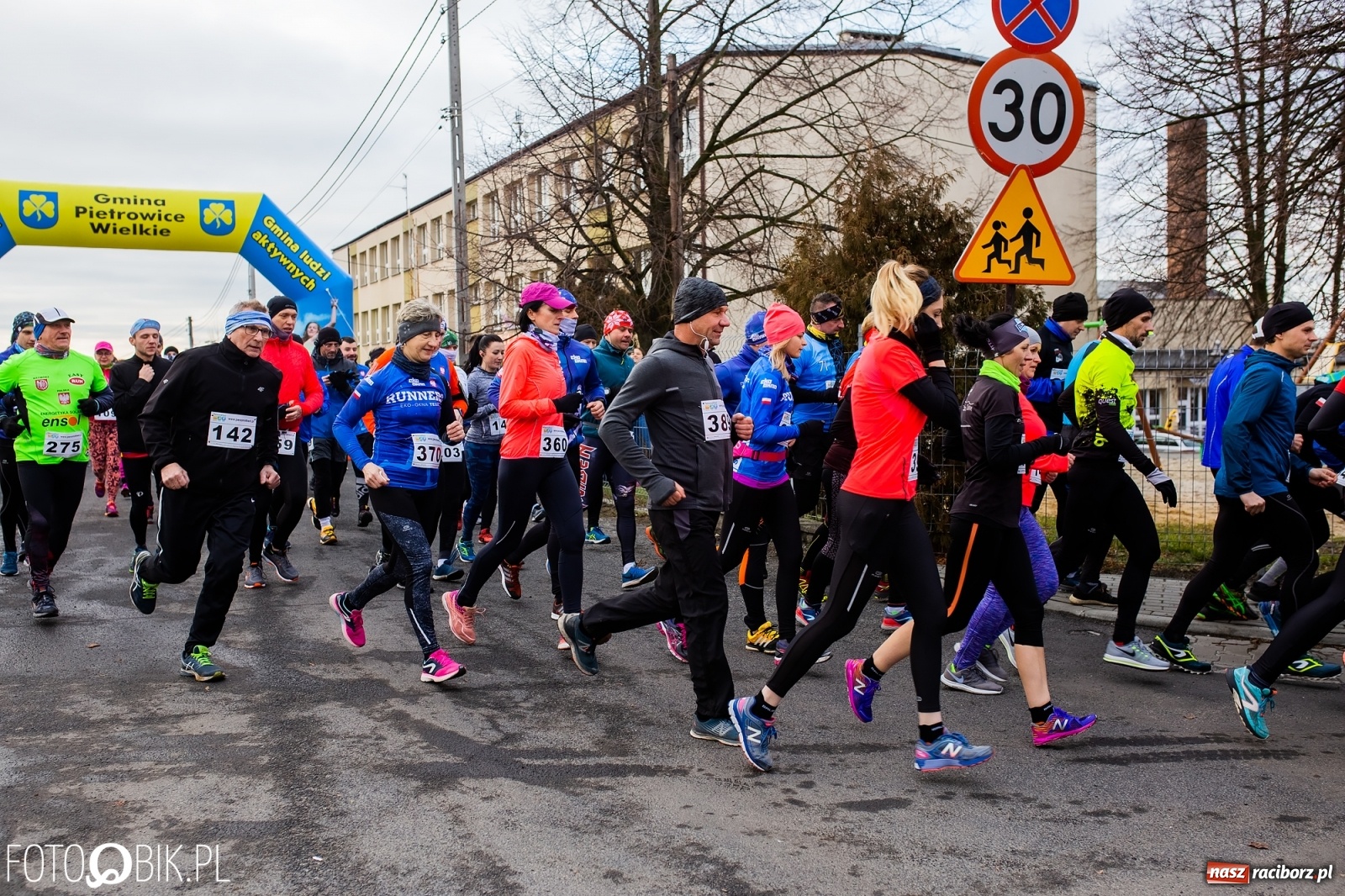 Zdjęcie w galerii na portalu naszraciborz.pl: VIII Eko-Okna Cross po Ziemi Pietrowickiej wiadomości z regionu