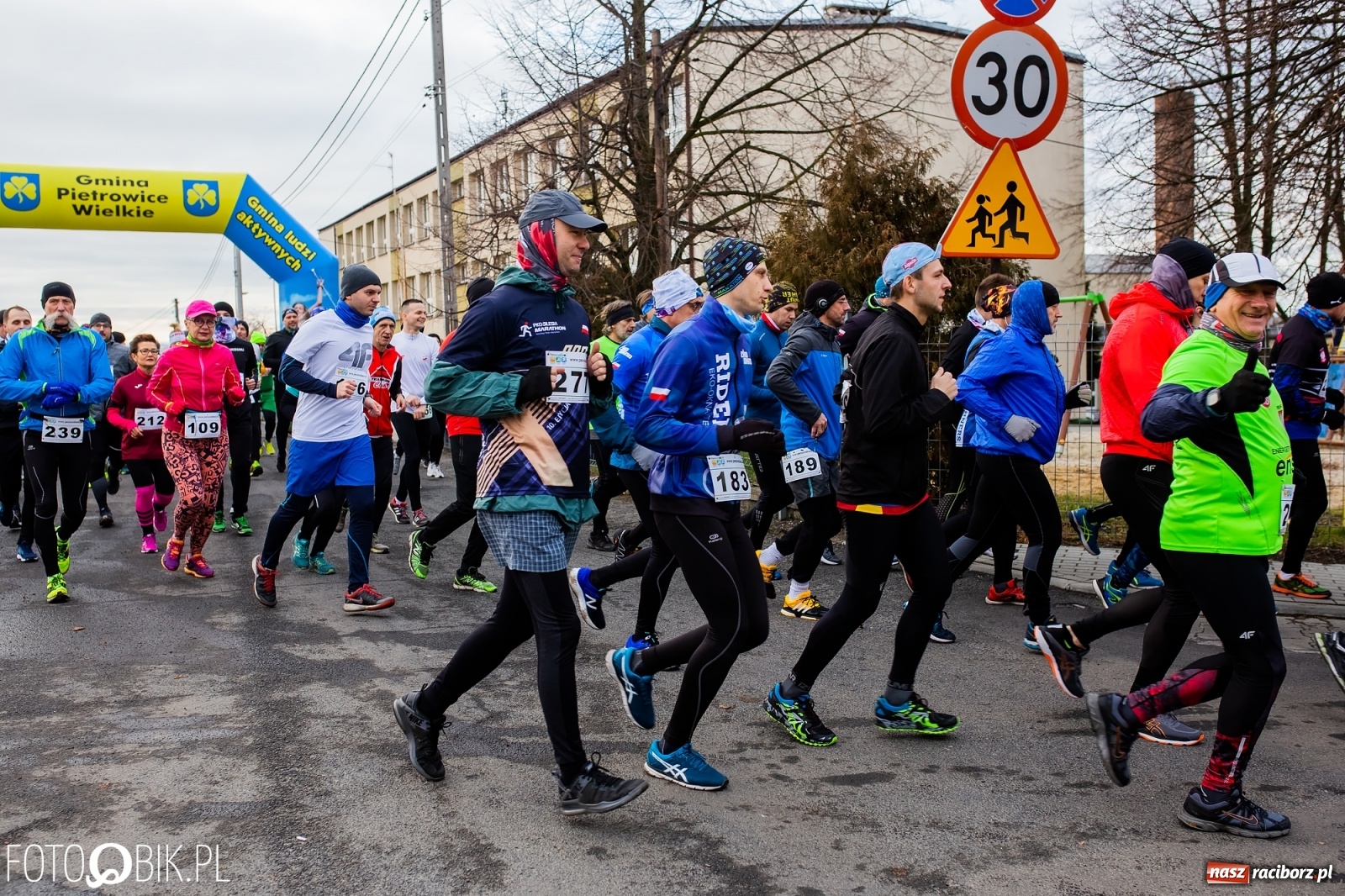 Zdjęcie w galerii na portalu naszraciborz.pl: VIII Eko-Okna Cross po Ziemi Pietrowickiej wiadomości z regionu