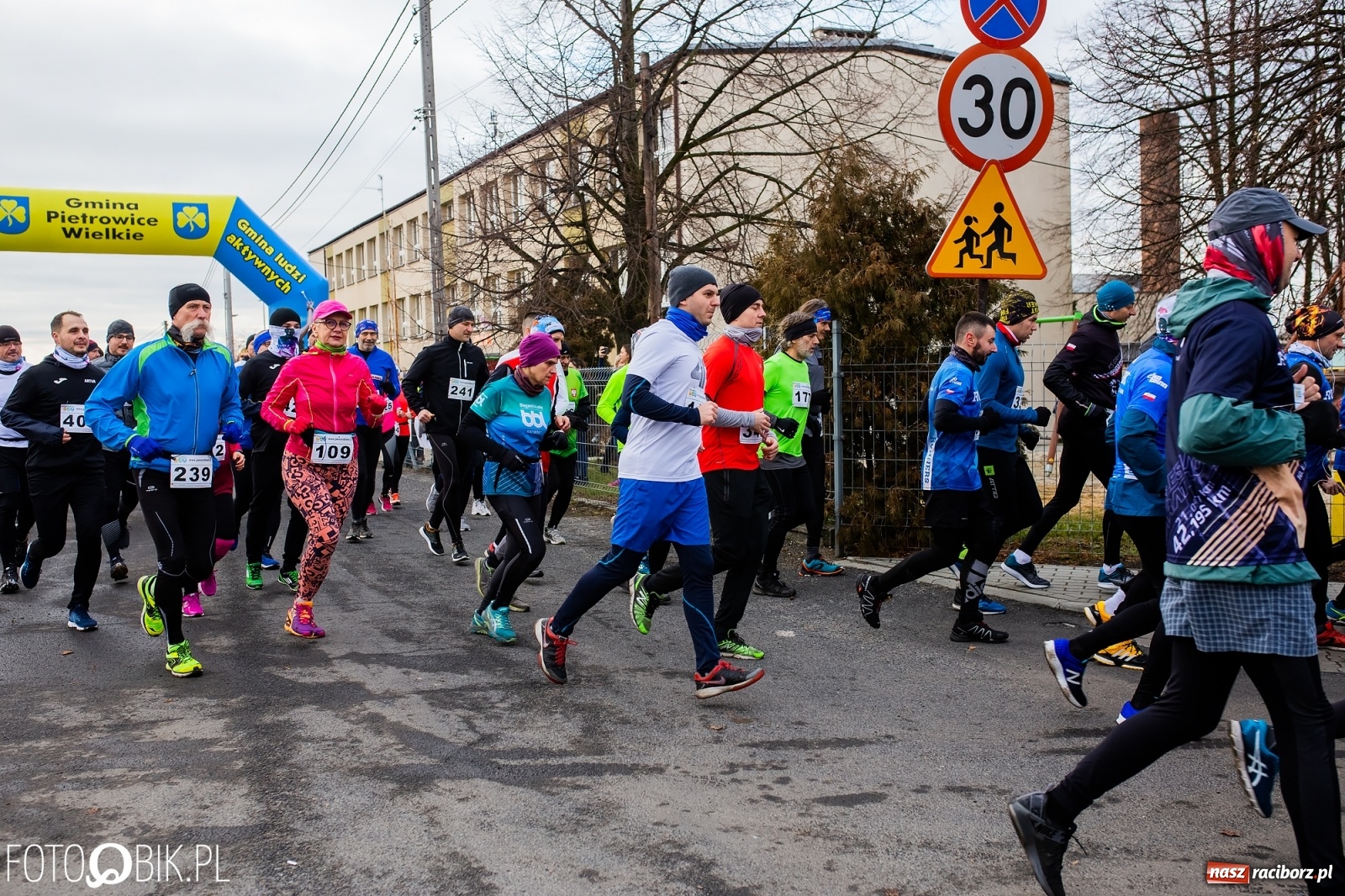 Zdjęcie w galerii na portalu naszraciborz.pl: VIII Eko-Okna Cross po Ziemi Pietrowickiej wiadomości z regionu