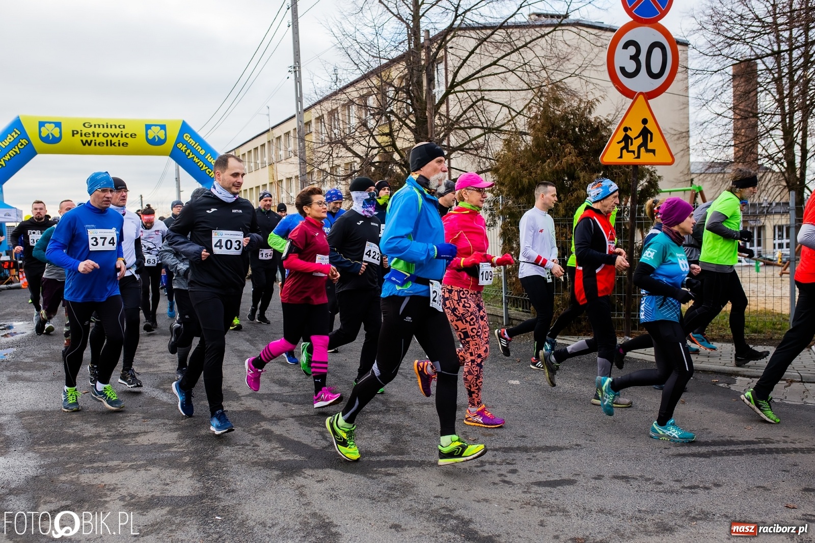 Zdjęcie w galerii na portalu naszraciborz.pl: VIII Eko-Okna Cross po Ziemi Pietrowickiej wiadomości z regionu