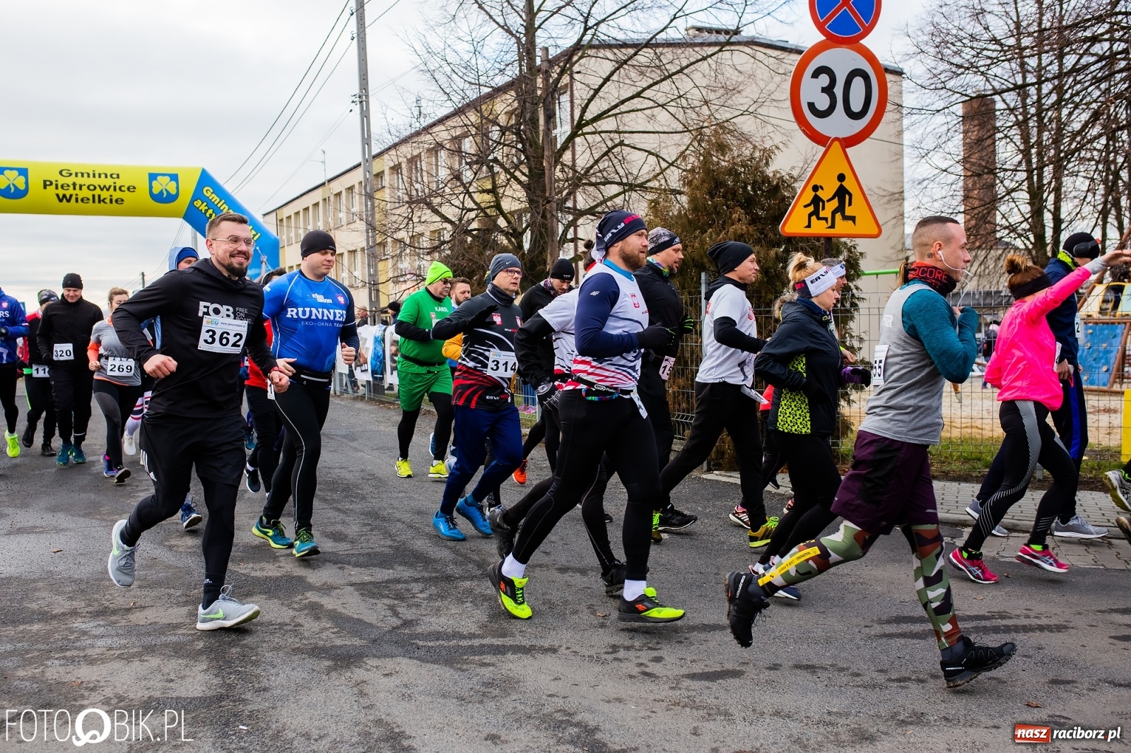 Zdjęcie w galerii na portalu naszraciborz.pl: VIII Eko-Okna Cross po Ziemi Pietrowickiej wiadomości z regionu