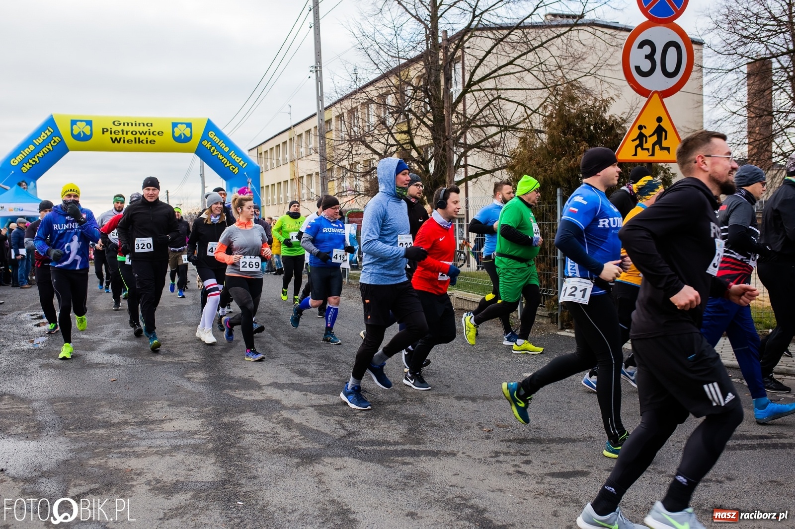 Zdjęcie w galerii na portalu naszraciborz.pl: VIII Eko-Okna Cross po Ziemi Pietrowickiej wiadomości z regionu