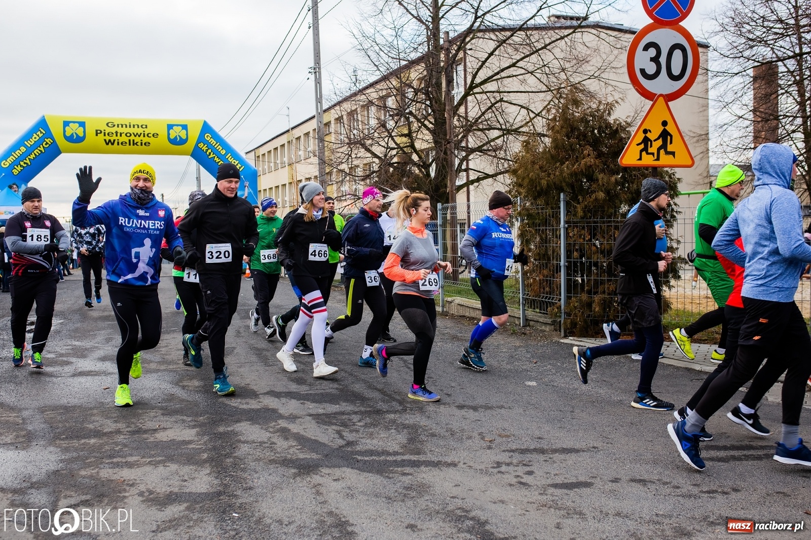 Zdjęcie w galerii na portalu naszraciborz.pl: VIII Eko-Okna Cross po Ziemi Pietrowickiej wiadomości z regionu