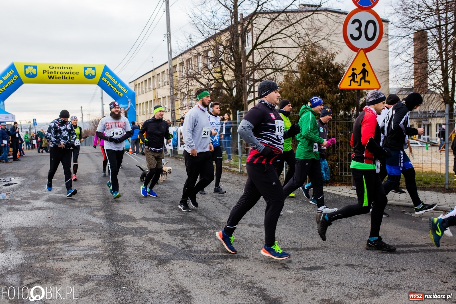 Zdjęcie w galerii na portalu naszraciborz.pl: VIII Eko-Okna Cross po Ziemi Pietrowickiej wiadomości z regionu
