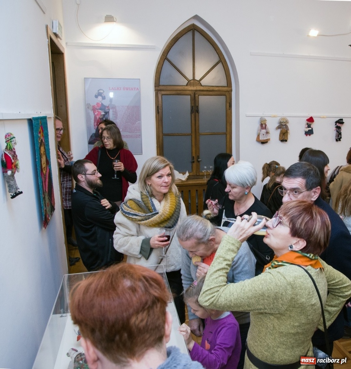 Zdjęcie w galerii na portalu naszraciborz.pl: Lalki świata. Nowa wystawa czasowa w raciborskim Muzeum [FOTO i WIDEO] wiadomości z regionu