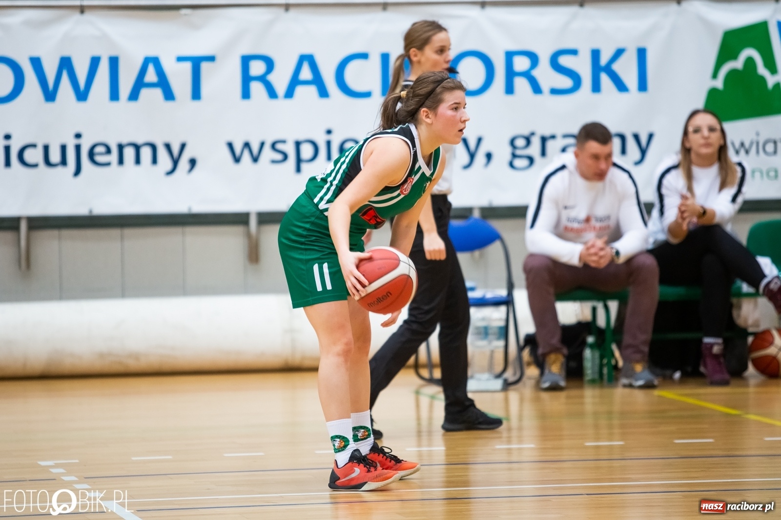 Zdjęcie w galerii na portalu naszraciborz.pl: Koszykówka. RKK AZS zwycięski w starciu z Żakiem Nowy Sącz [FOTO i WIDEO] wiadomości z regionu