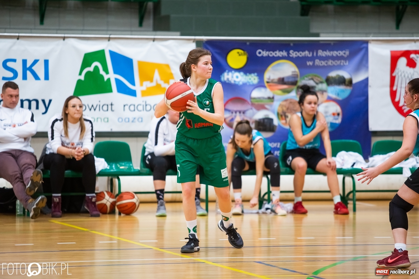 Zdjęcie w galerii na portalu naszraciborz.pl: Koszykówka. RKK AZS zwycięski w starciu z Żakiem Nowy Sącz [FOTO i WIDEO] wiadomości z regionu